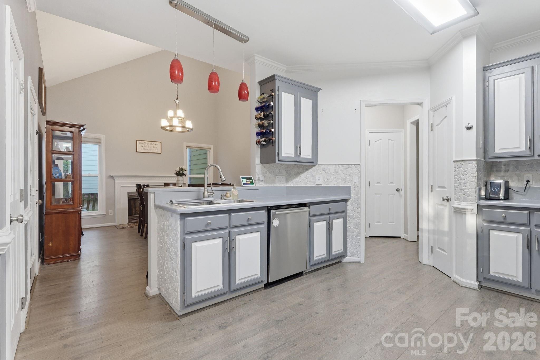 9732 Whitewood Trail — Charlotte