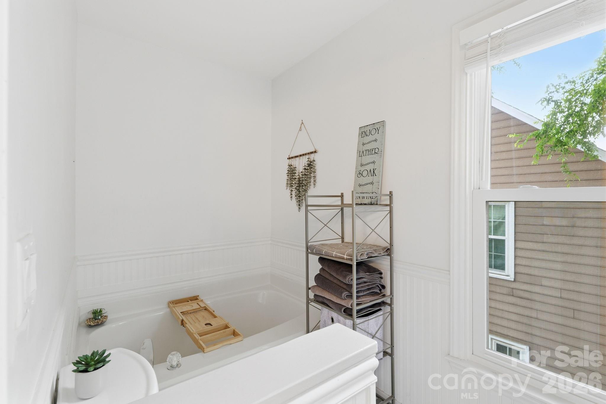 9732 Whitewood Trail — Charlotte