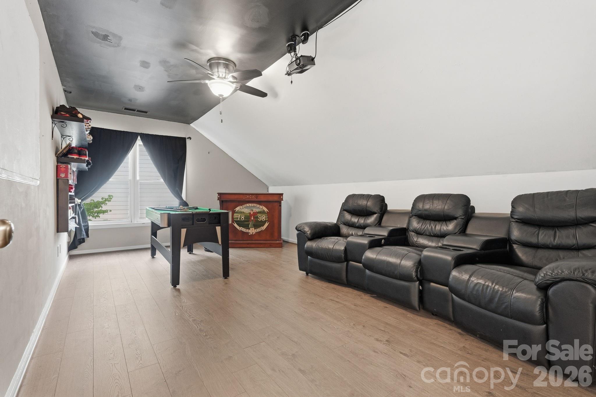 9732 Whitewood Trail — Charlotte