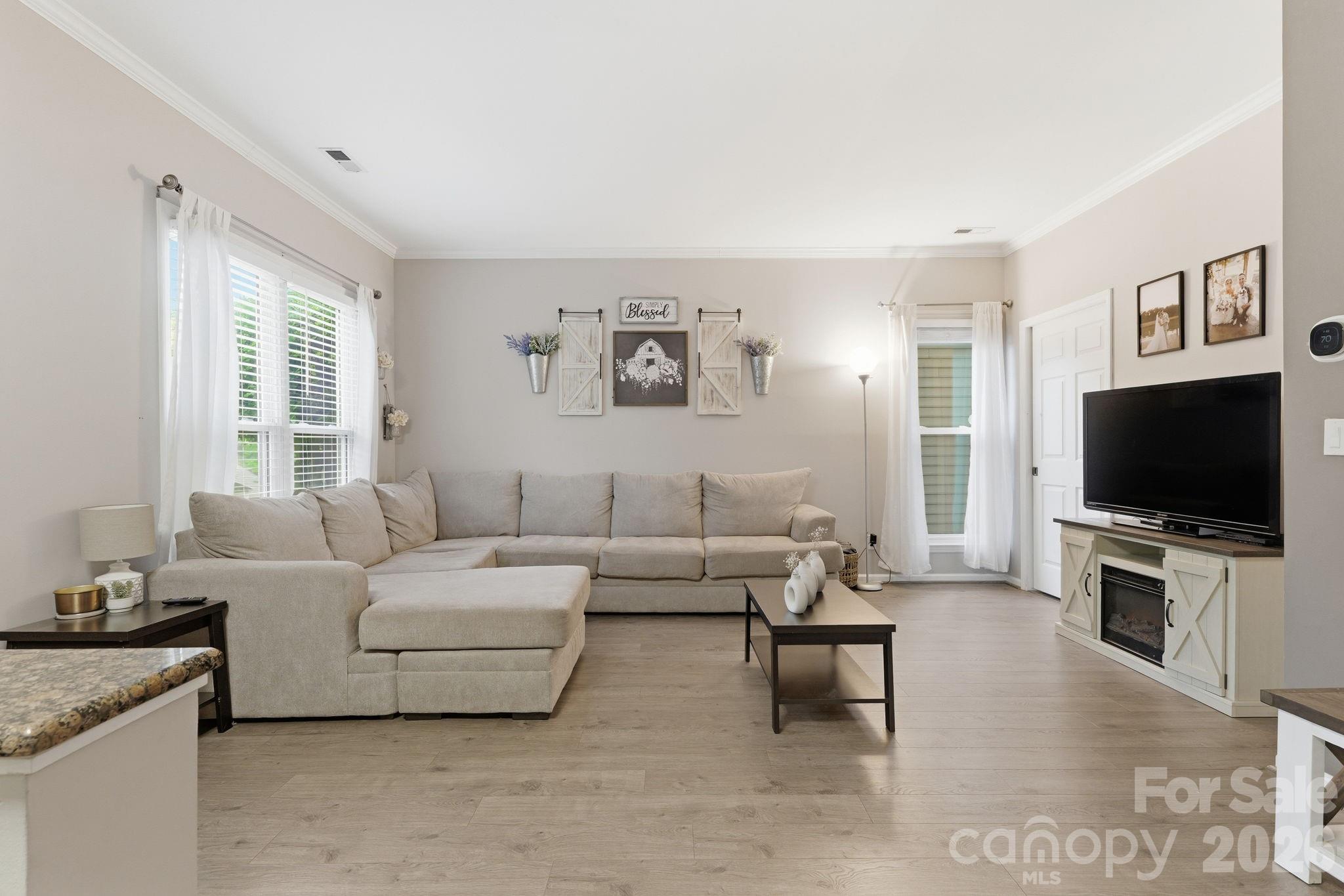 9732 Whitewood Trail — Charlotte