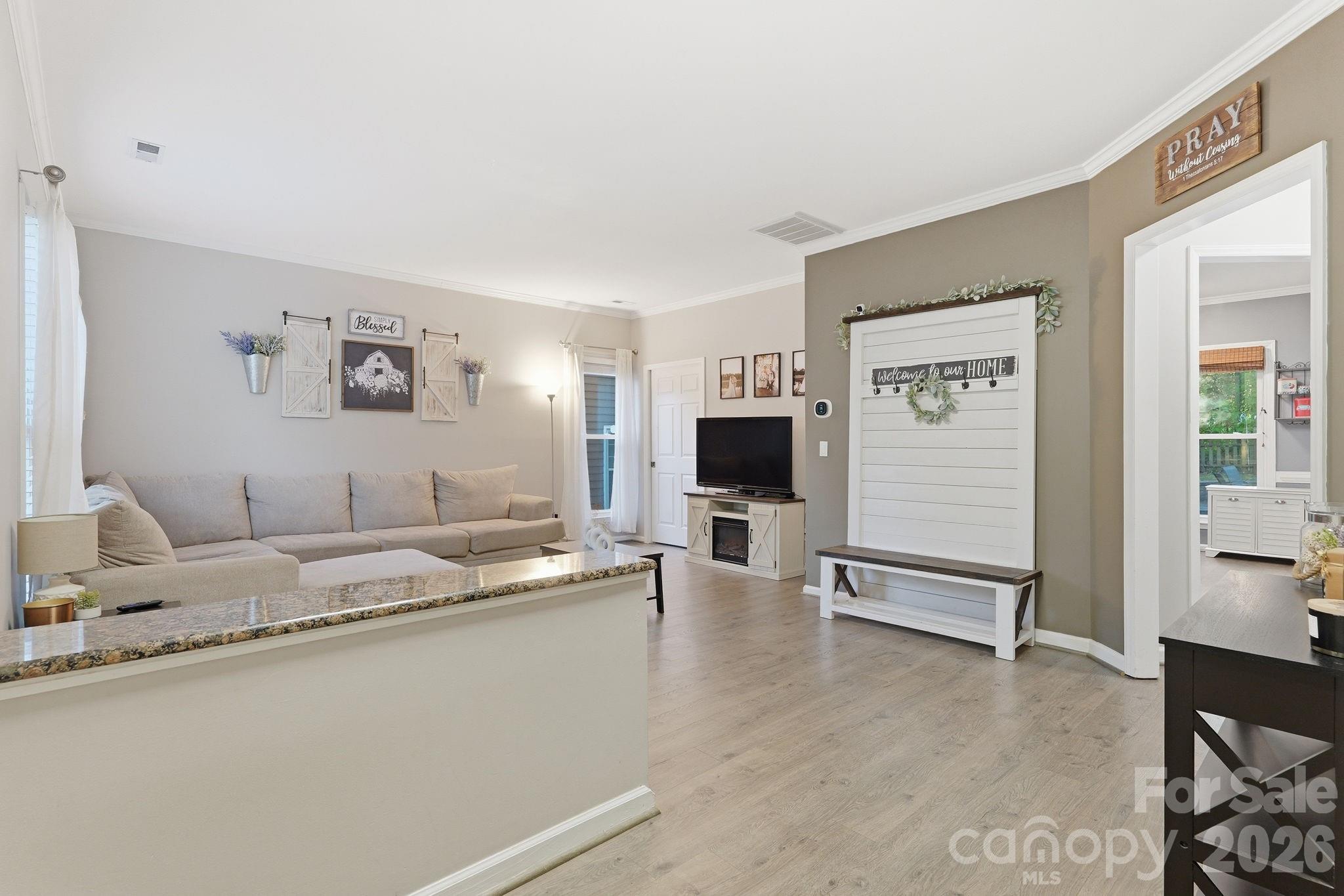 9732 Whitewood Trail — Charlotte