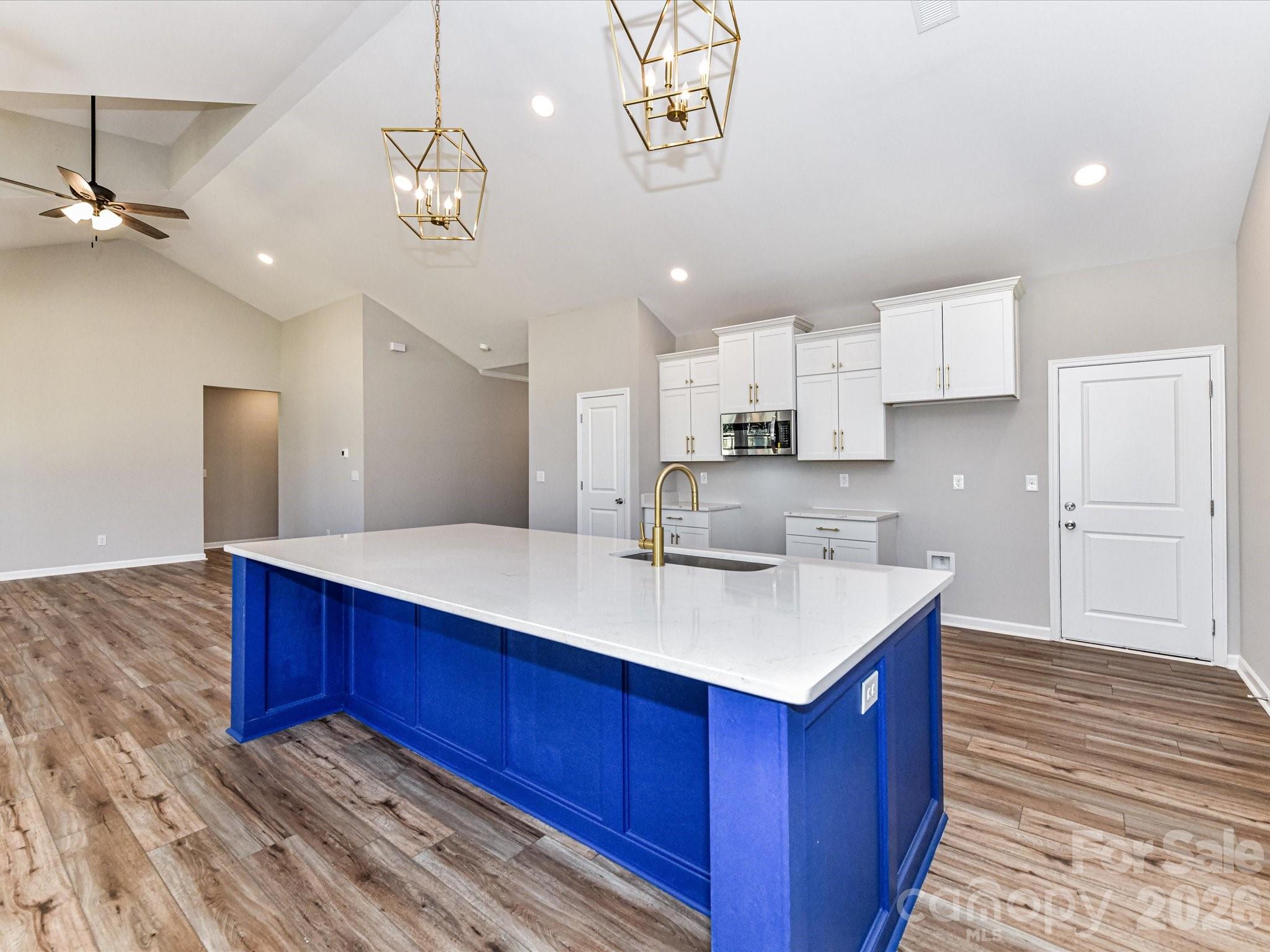 104 Poplar Street — Clover