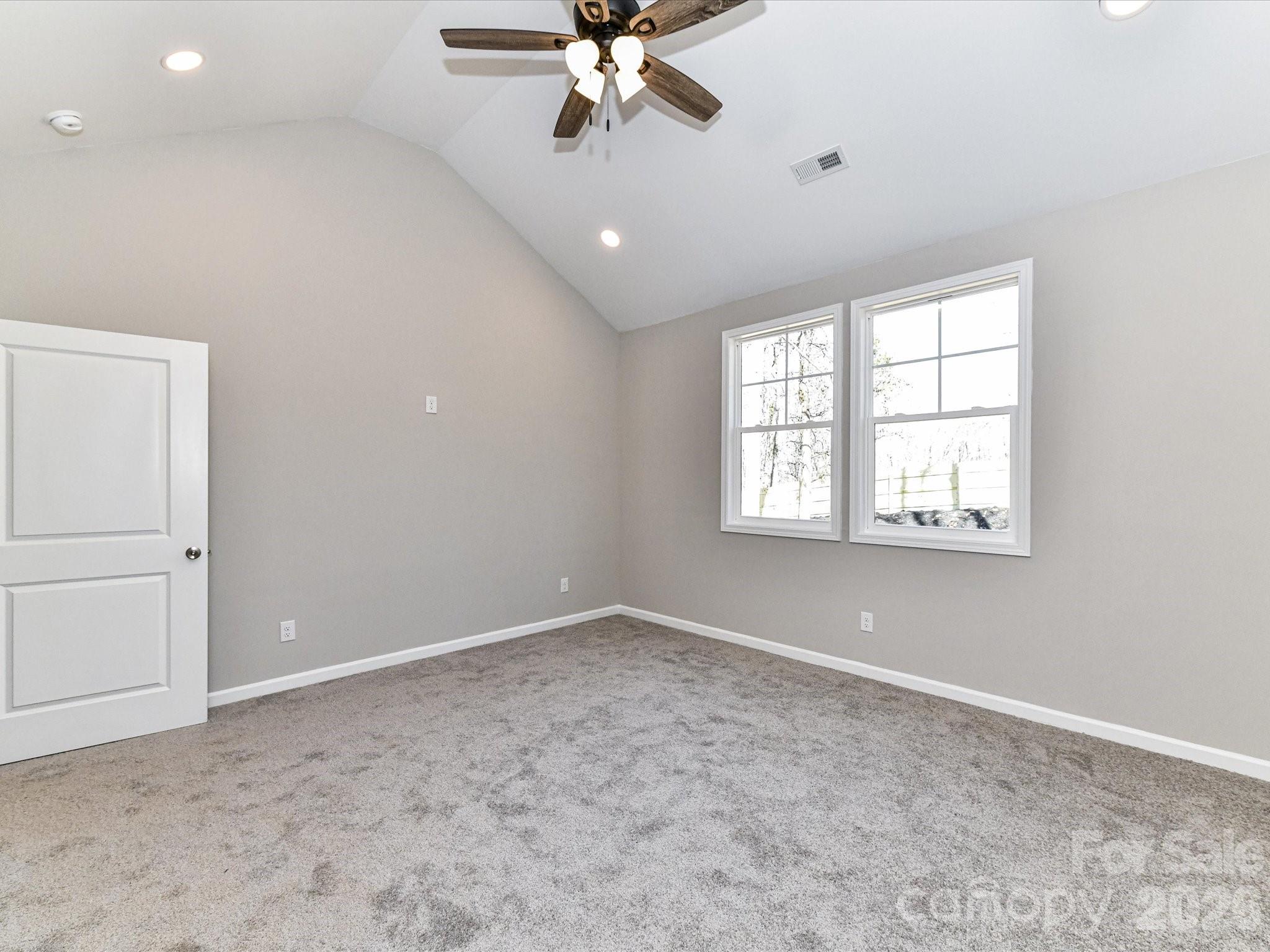104 Poplar Street — Clover