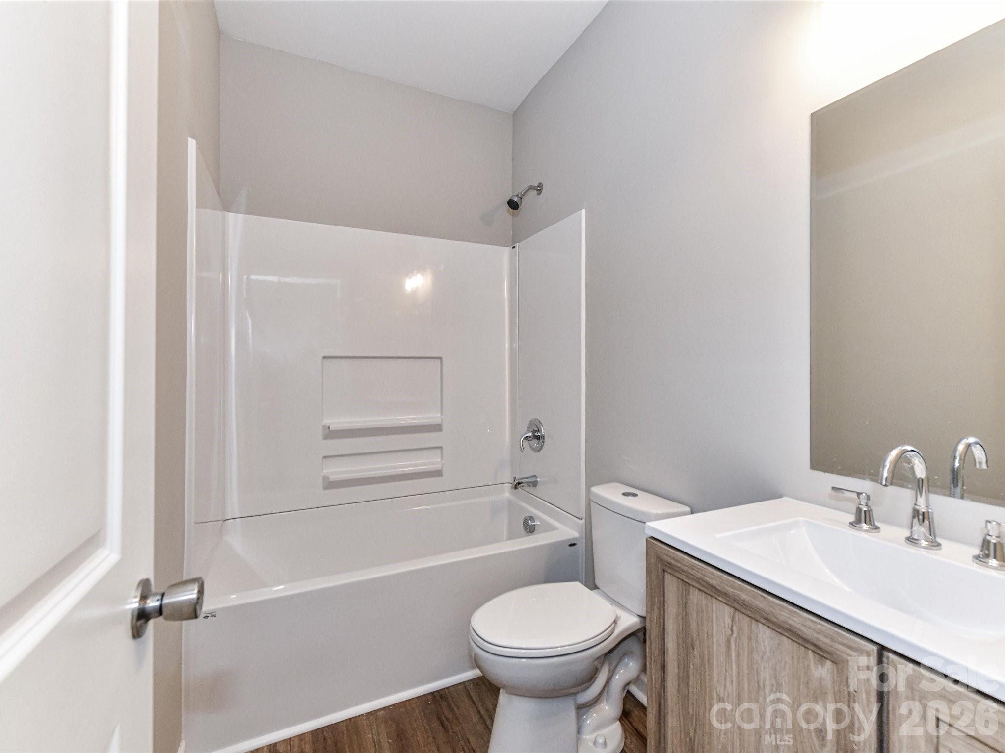 104 Poplar Street — Clover
