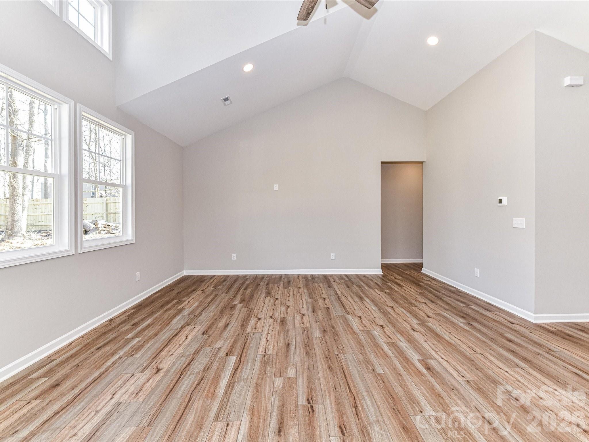 104 Poplar Street — Clover