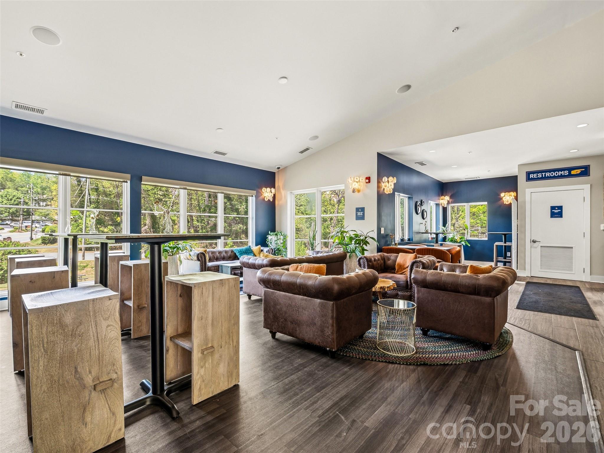 331 Bowling Park Road — Asheville