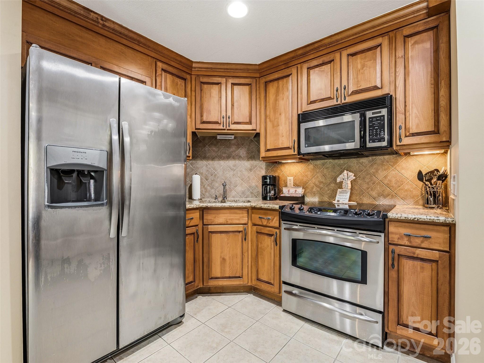 331 Bowling Park Road — Asheville