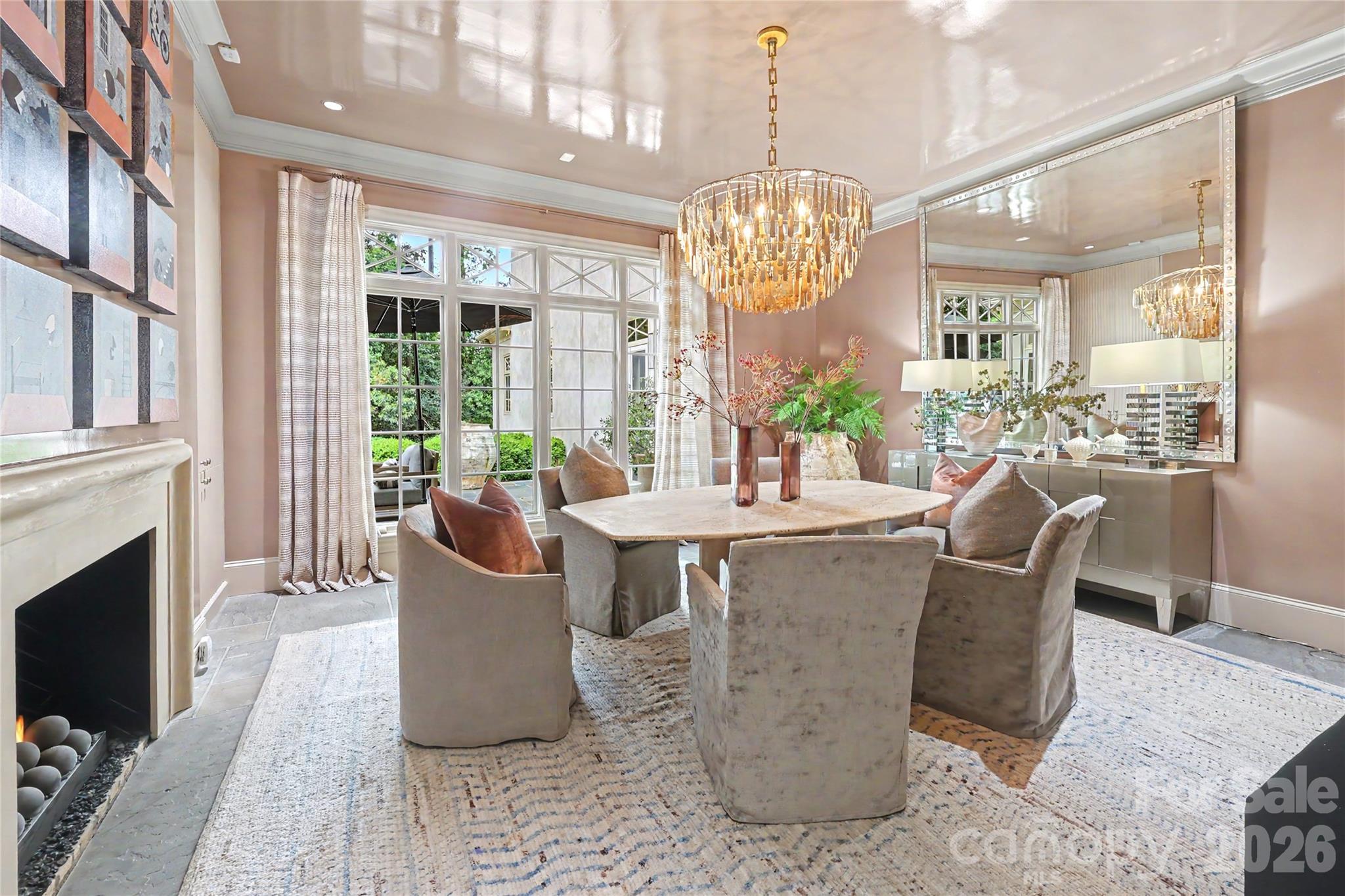 2301 Queens Road E — Charlotte