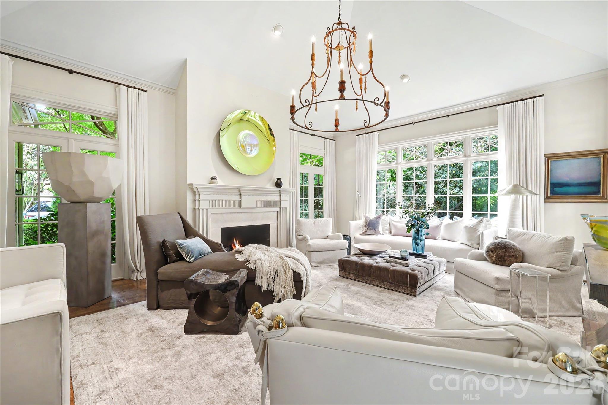2301 Queens Road E — Charlotte