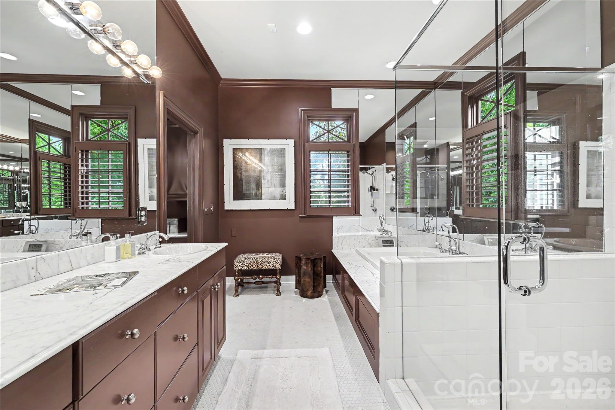 2301 Queens Road E — Charlotte