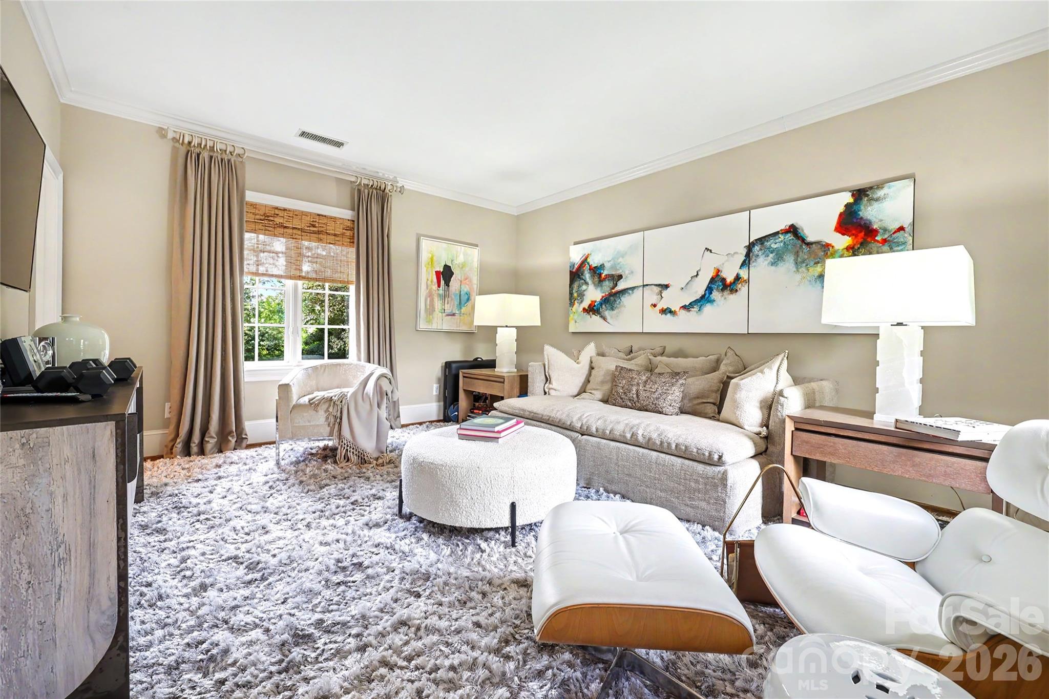 2301 Queens Road E — Charlotte