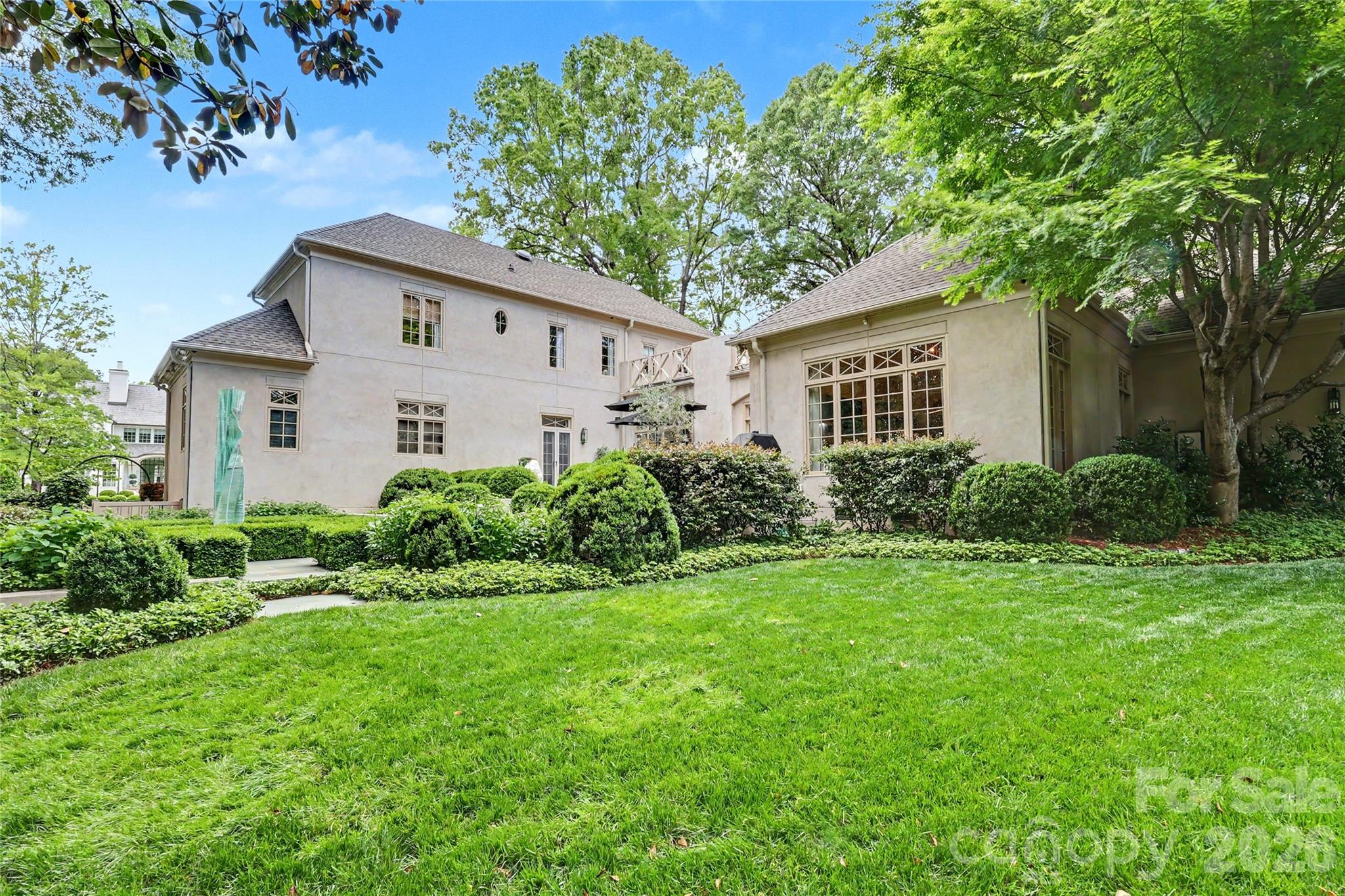 2301 Queens Road E — Charlotte