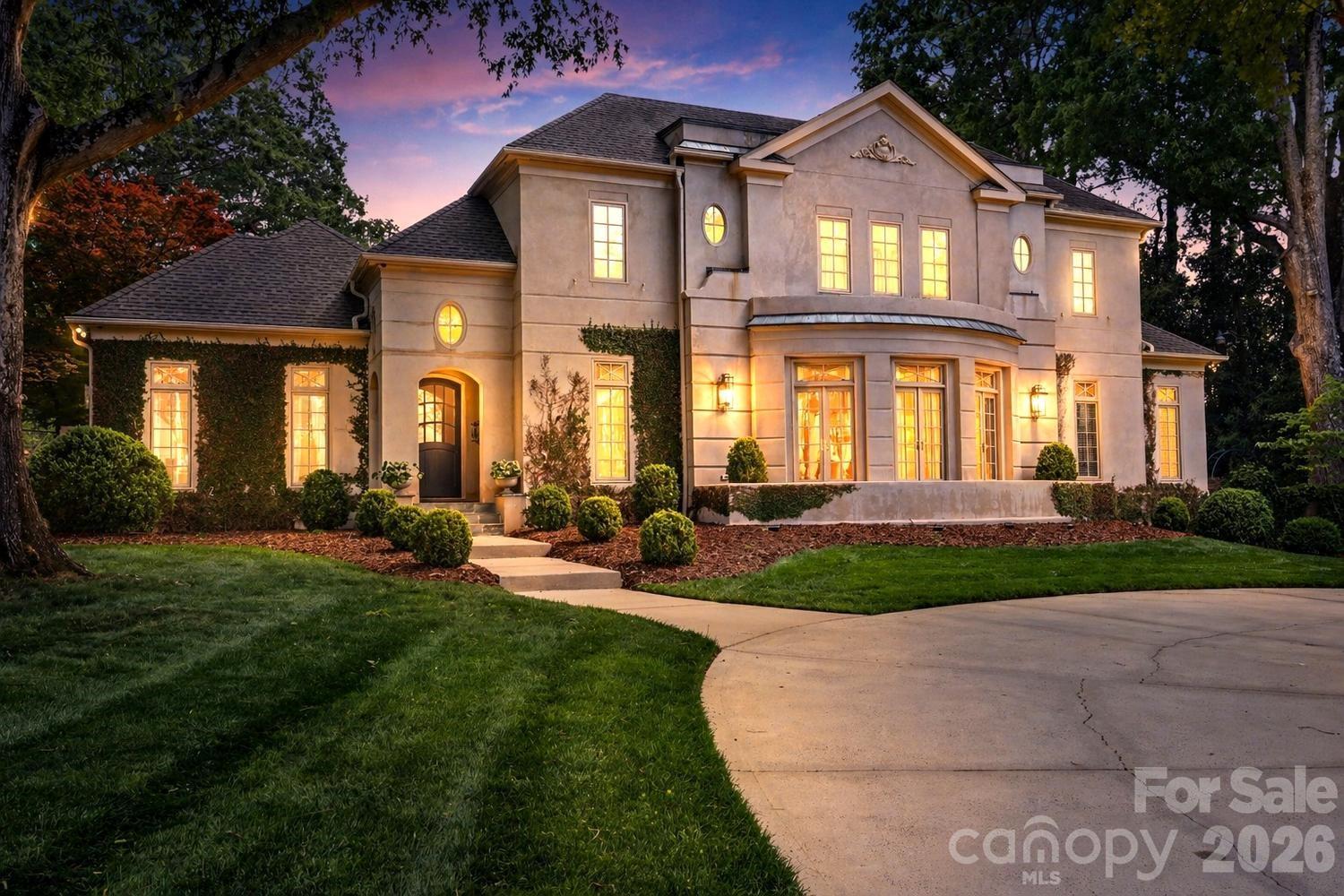 2301 Queens Road E — Charlotte