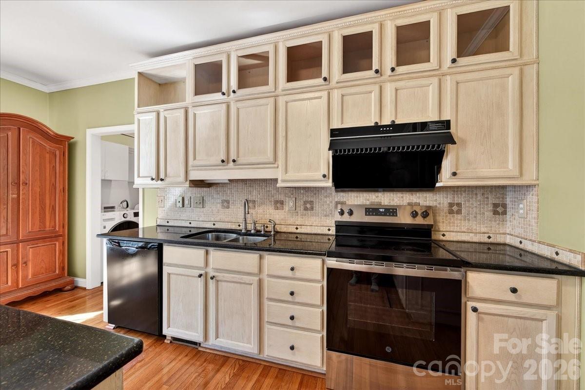 13218 Willow Breeze Lane — Huntersville