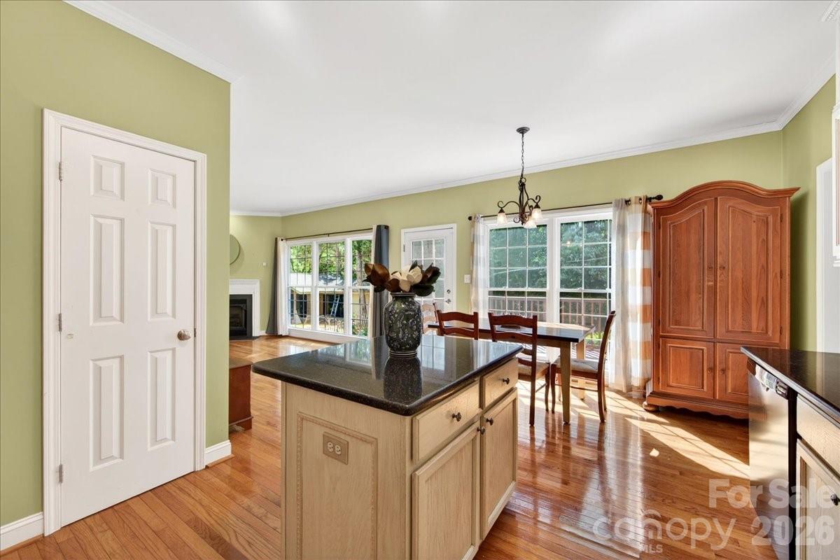 13218 Willow Breeze Lane — Huntersville