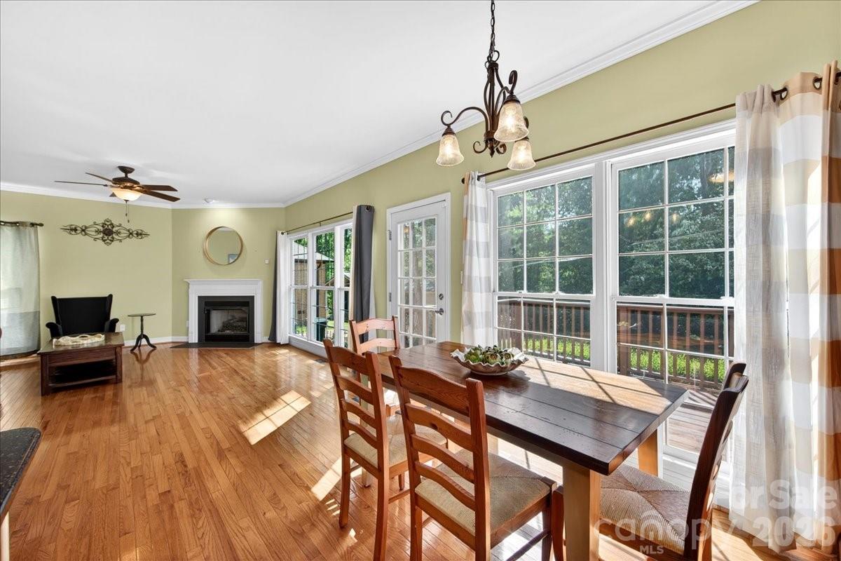 13218 Willow Breeze Lane — Huntersville
