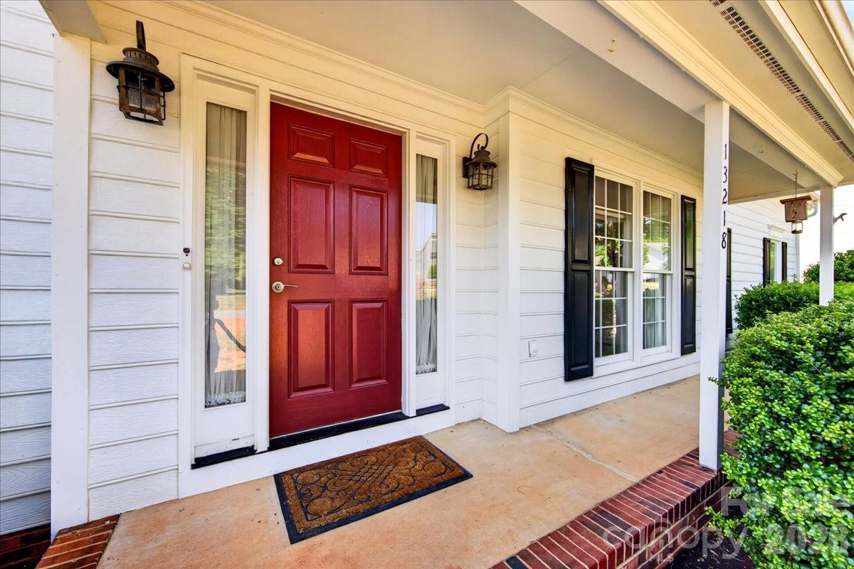 13218 Willow Breeze Lane — Huntersville