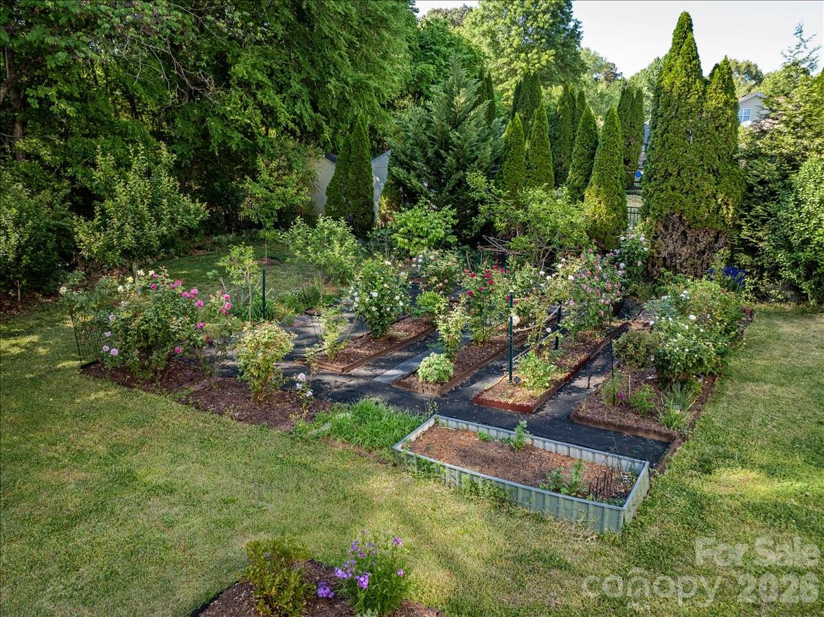 13218 Willow Breeze Lane — Huntersville