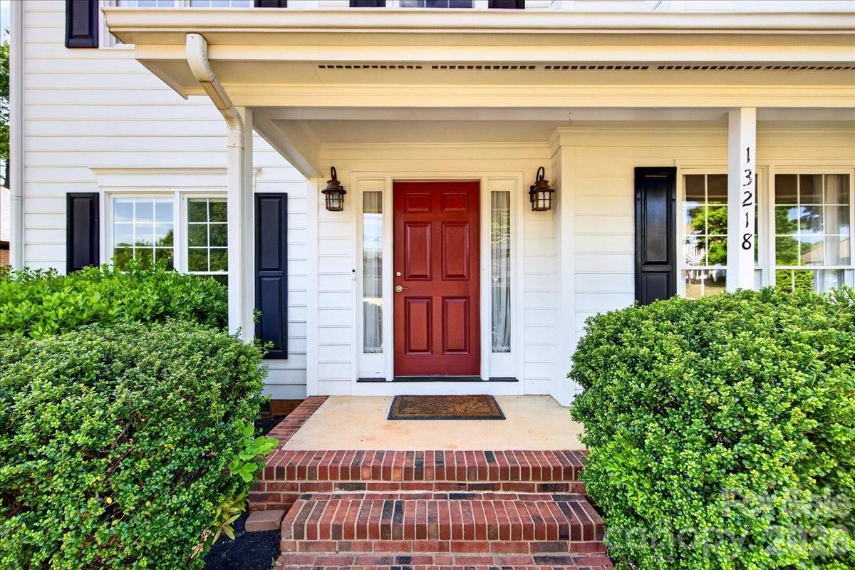 13218 Willow Breeze Lane — Huntersville