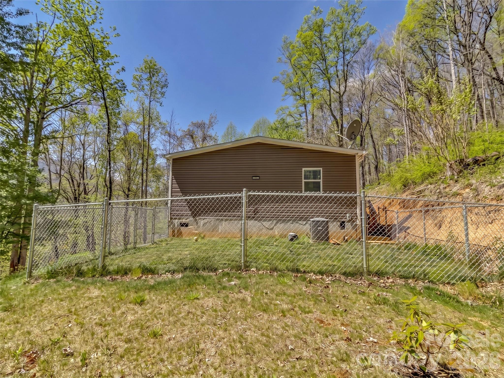 424 Arrington Acres Drive — Waynesville