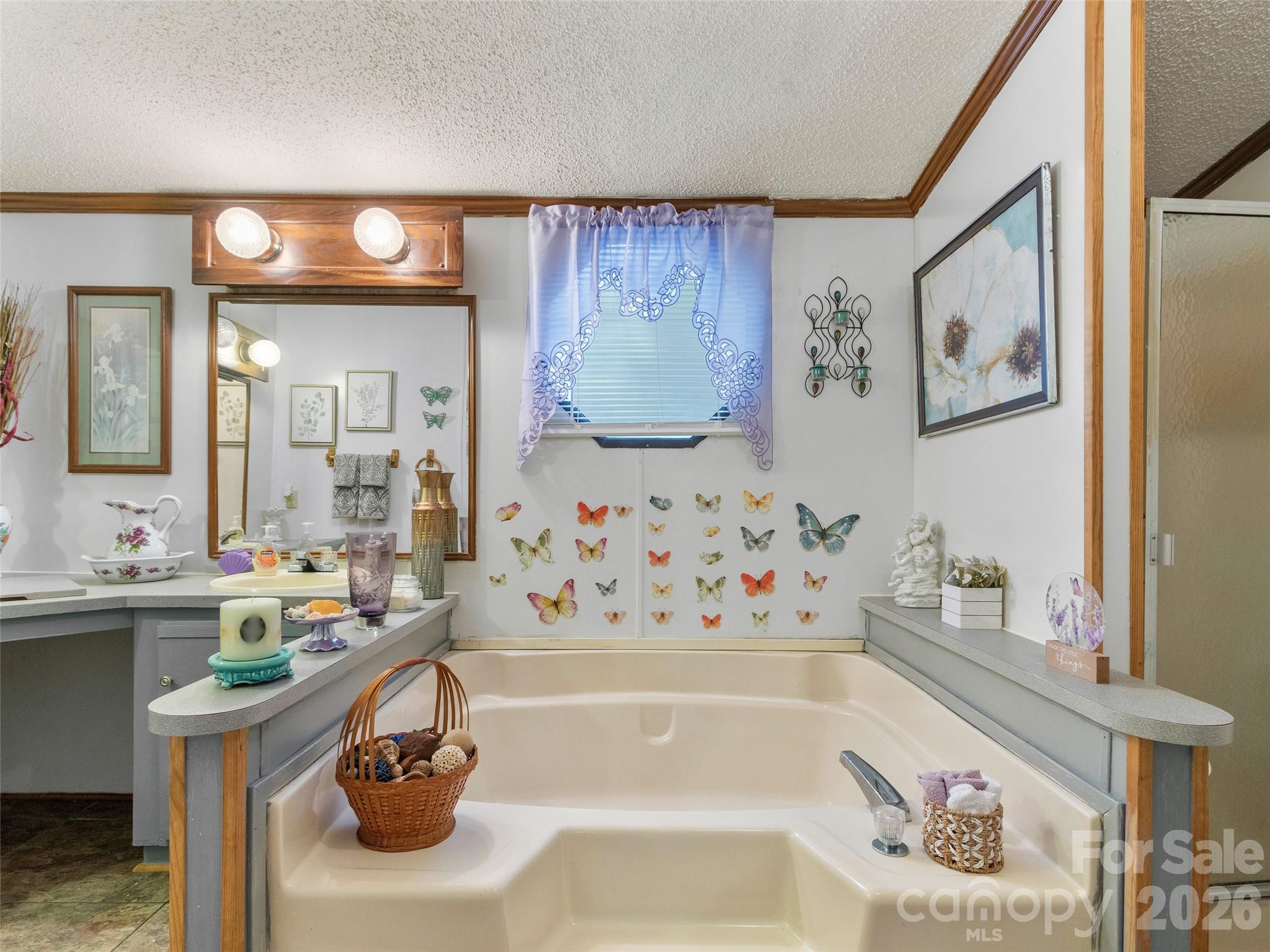 1270 Old Mine Fork Road — Burnsville