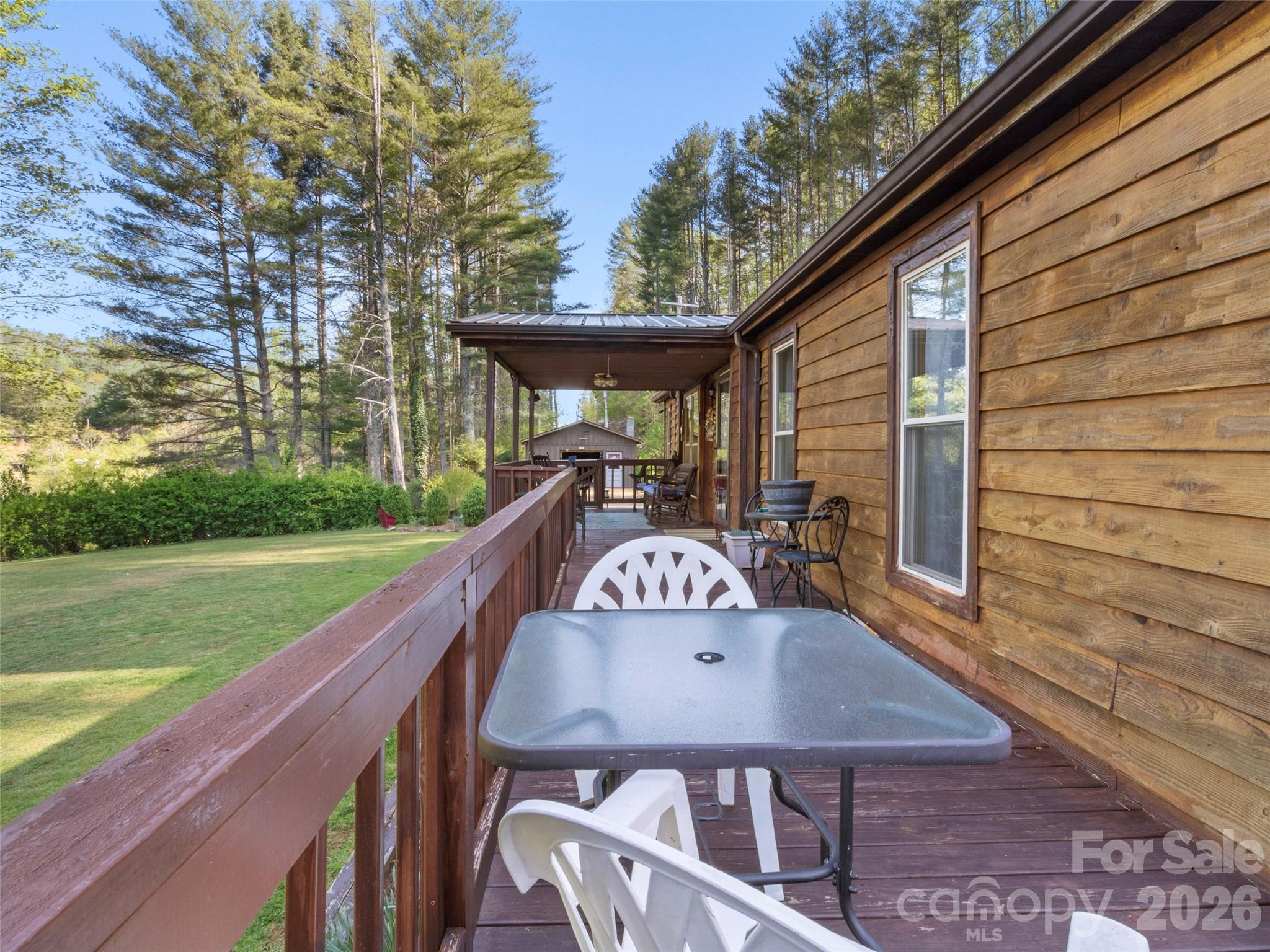 1270 Old Mine Fork Road — Burnsville
