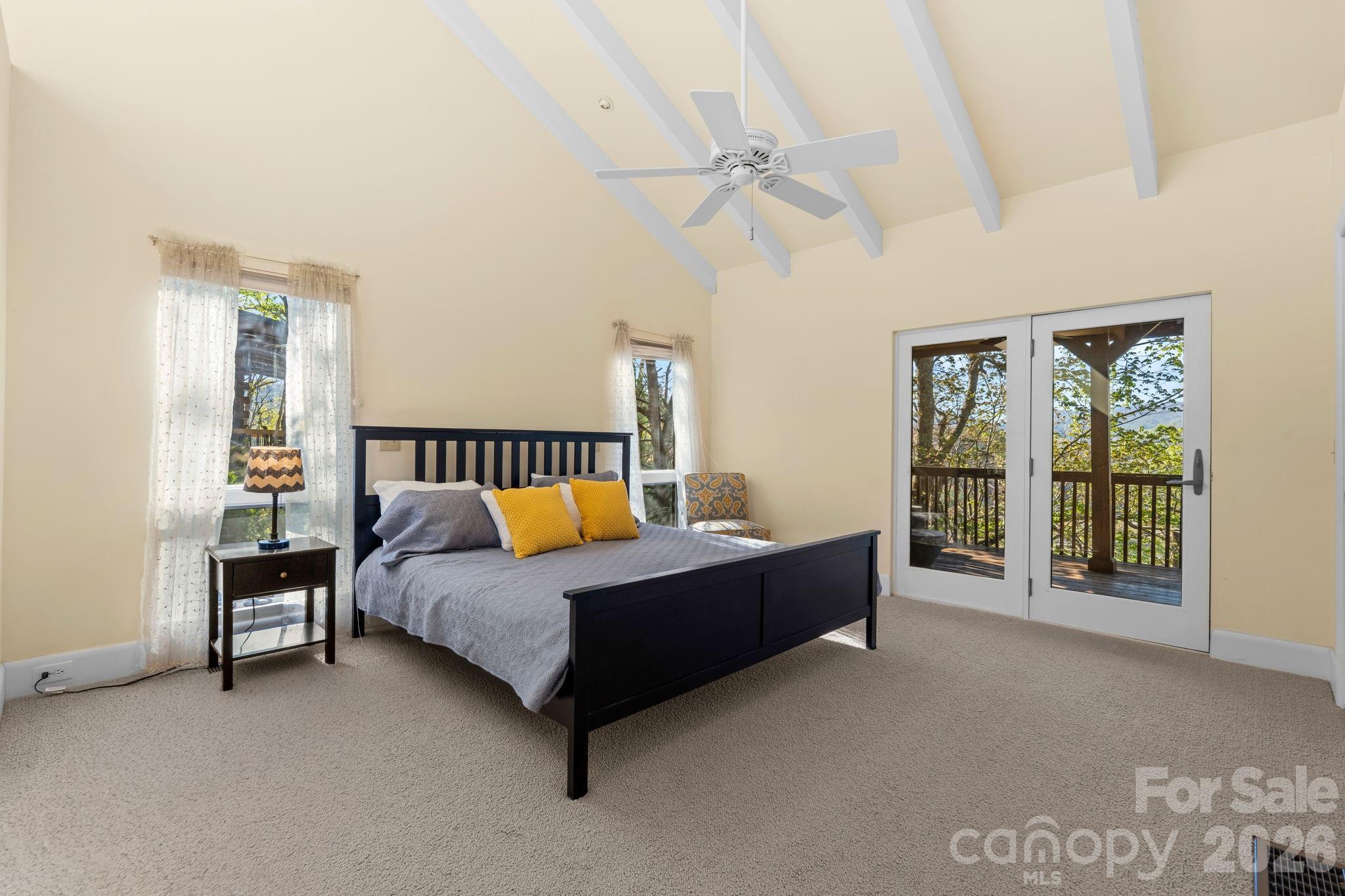 248 Hillcrest Lane — Banner Elk