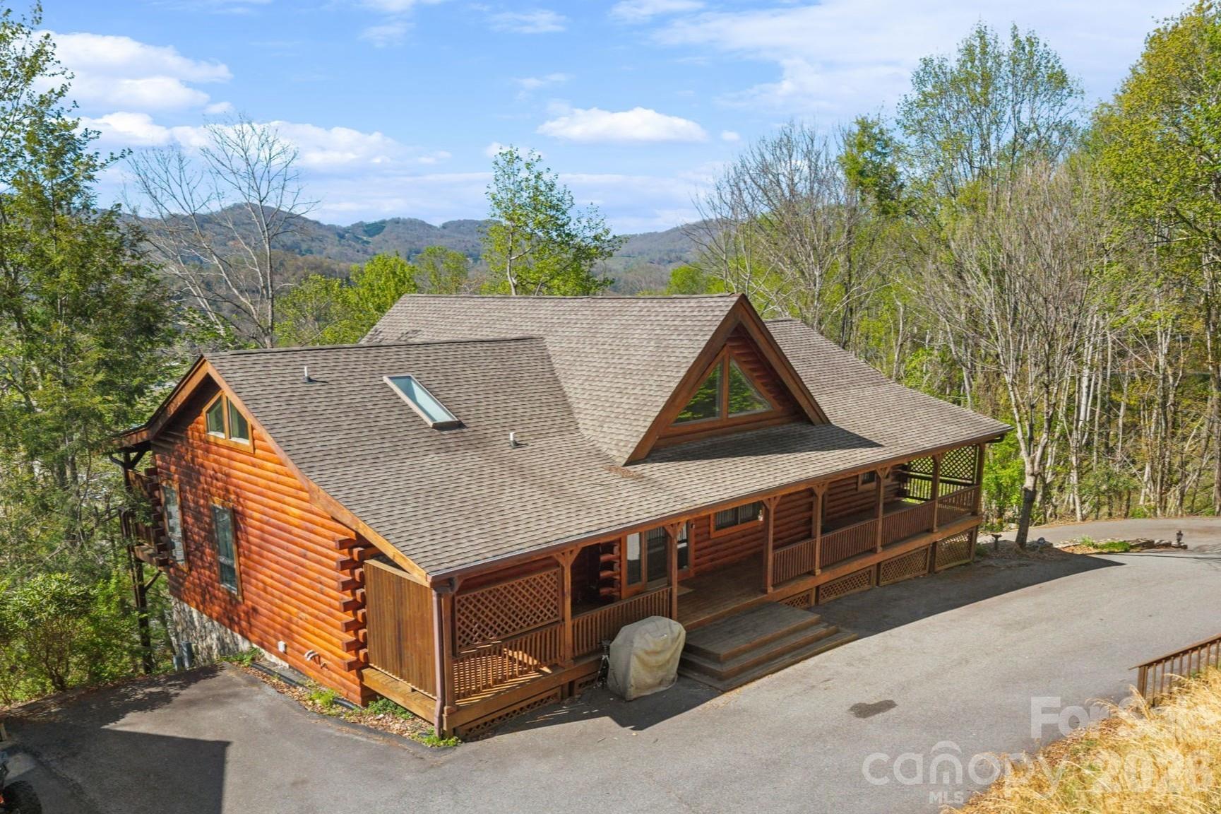 248 Hillcrest Lane — Banner Elk