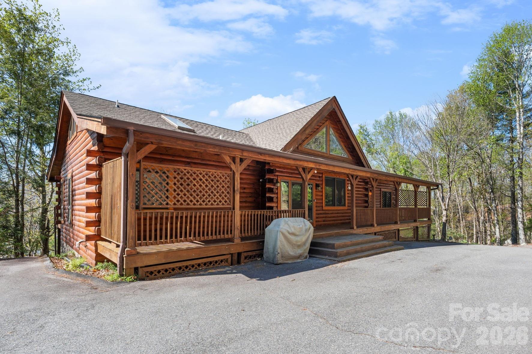 248 Hillcrest Lane — Banner Elk