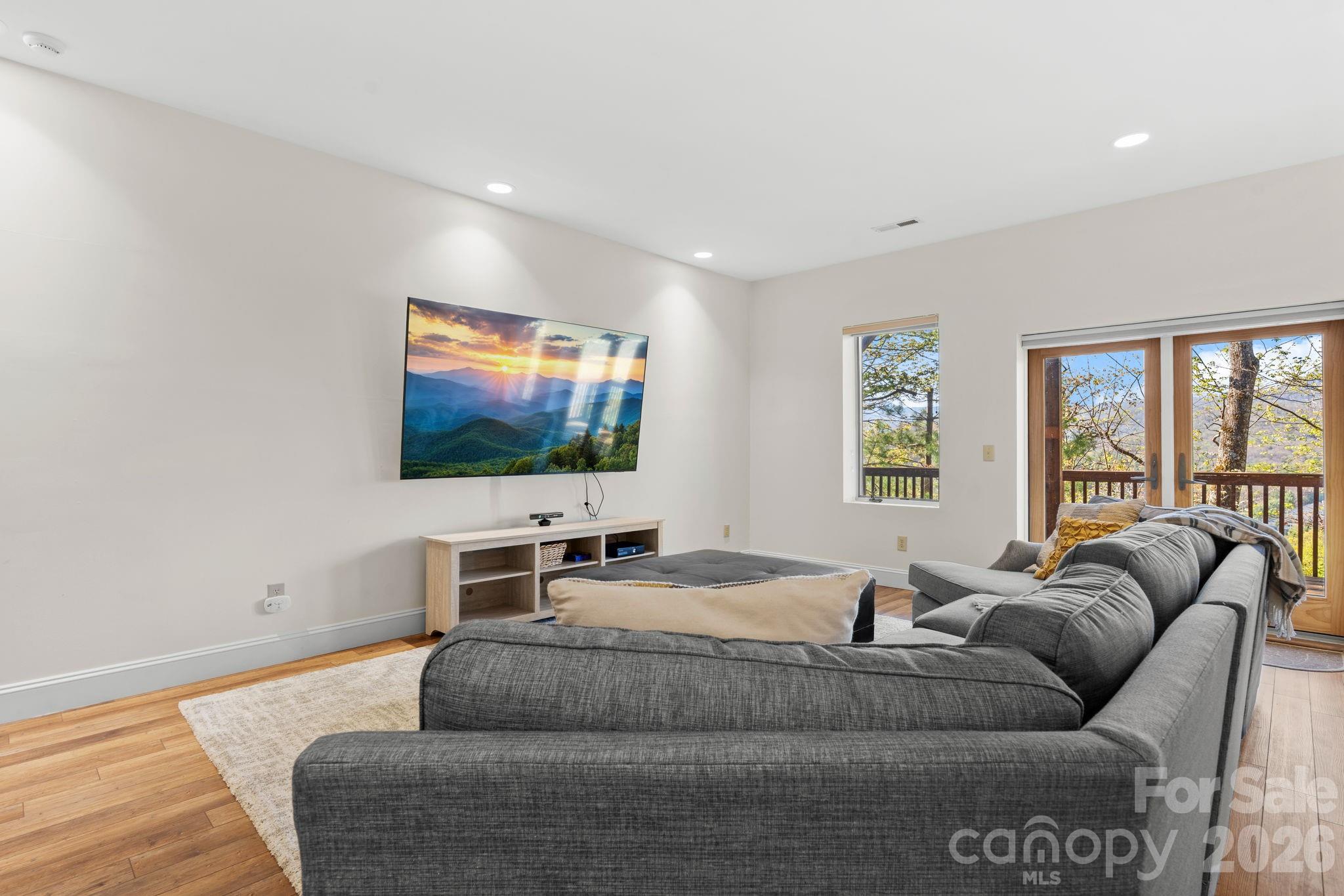 248 Hillcrest Lane — Banner Elk