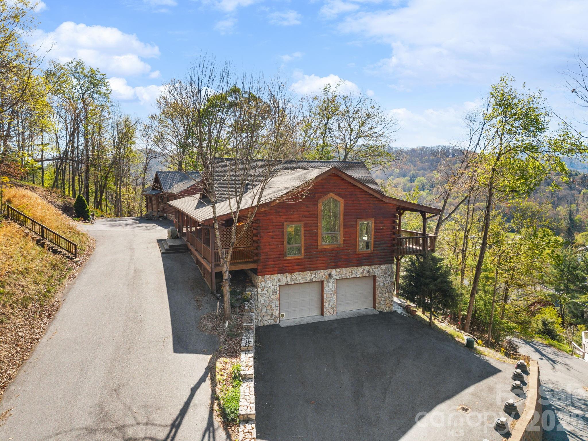 248 Hillcrest Lane — Banner Elk
