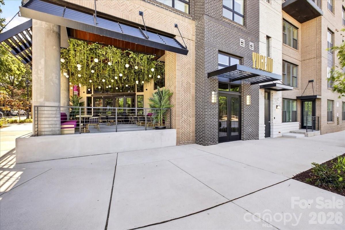 268 W Bland Street — Charlotte