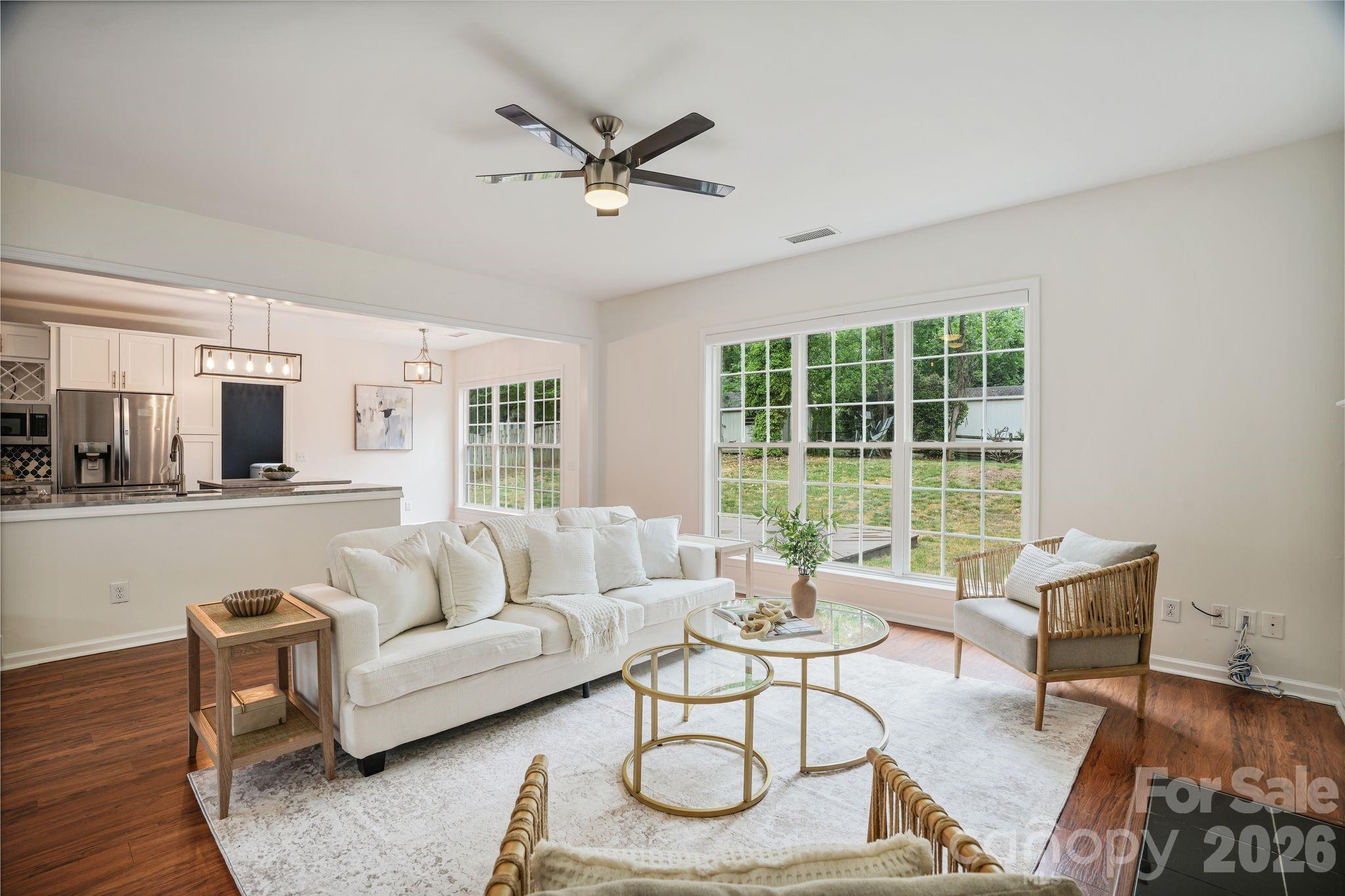 15816 Gathering Oaks Drive — Huntersville