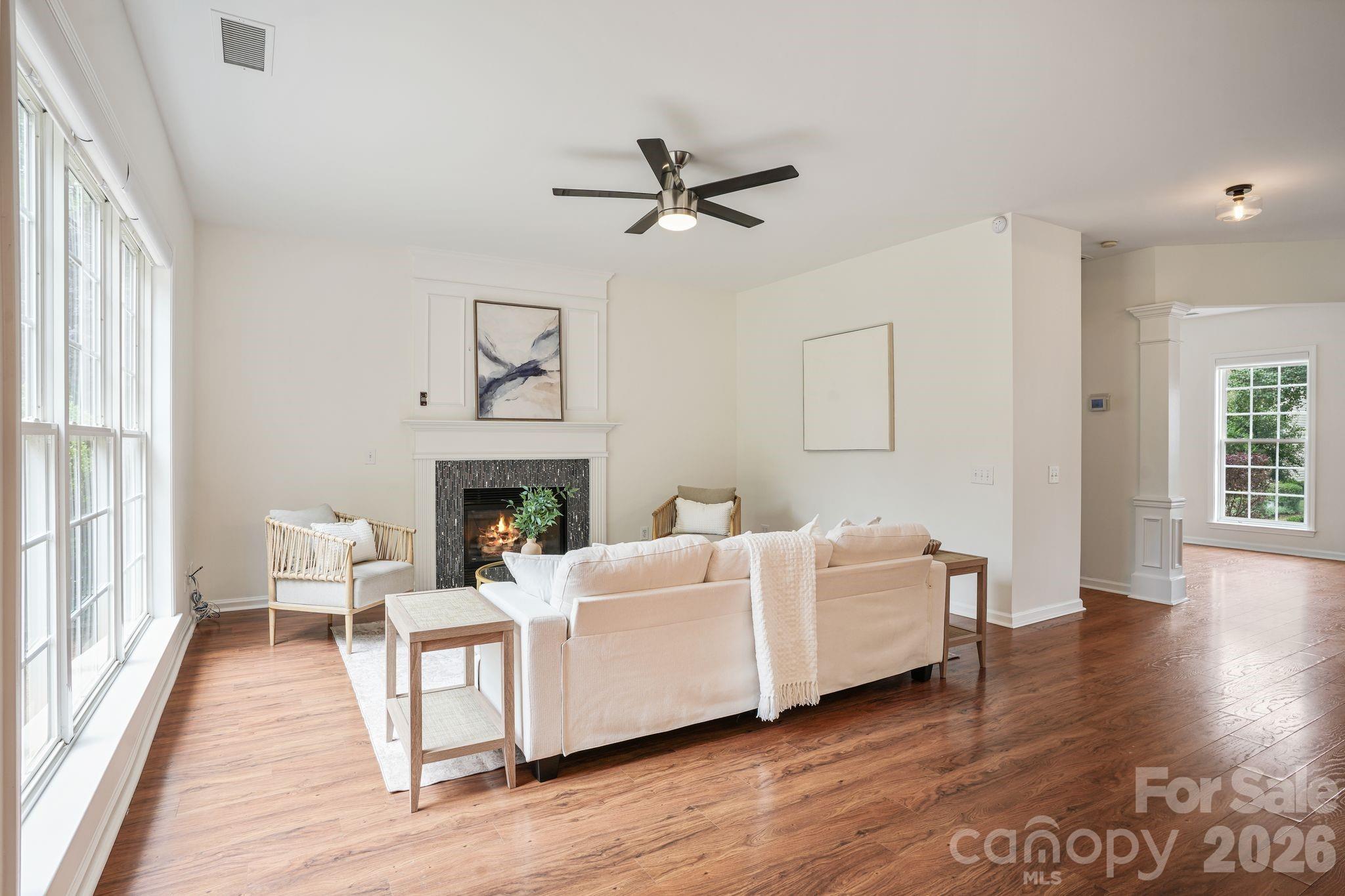 15816 Gathering Oaks Drive — Huntersville