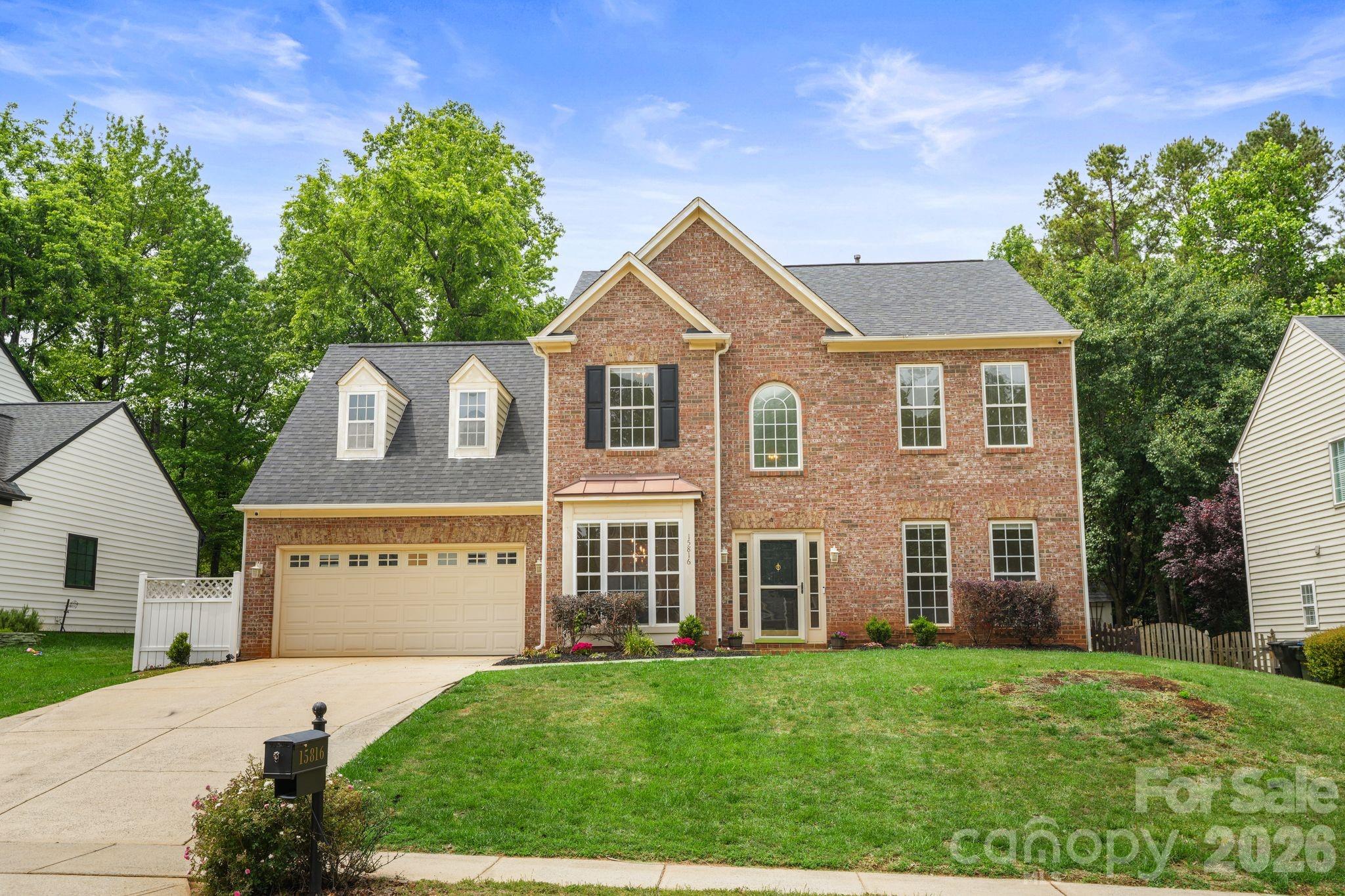 15816 Gathering Oaks Drive — Huntersville