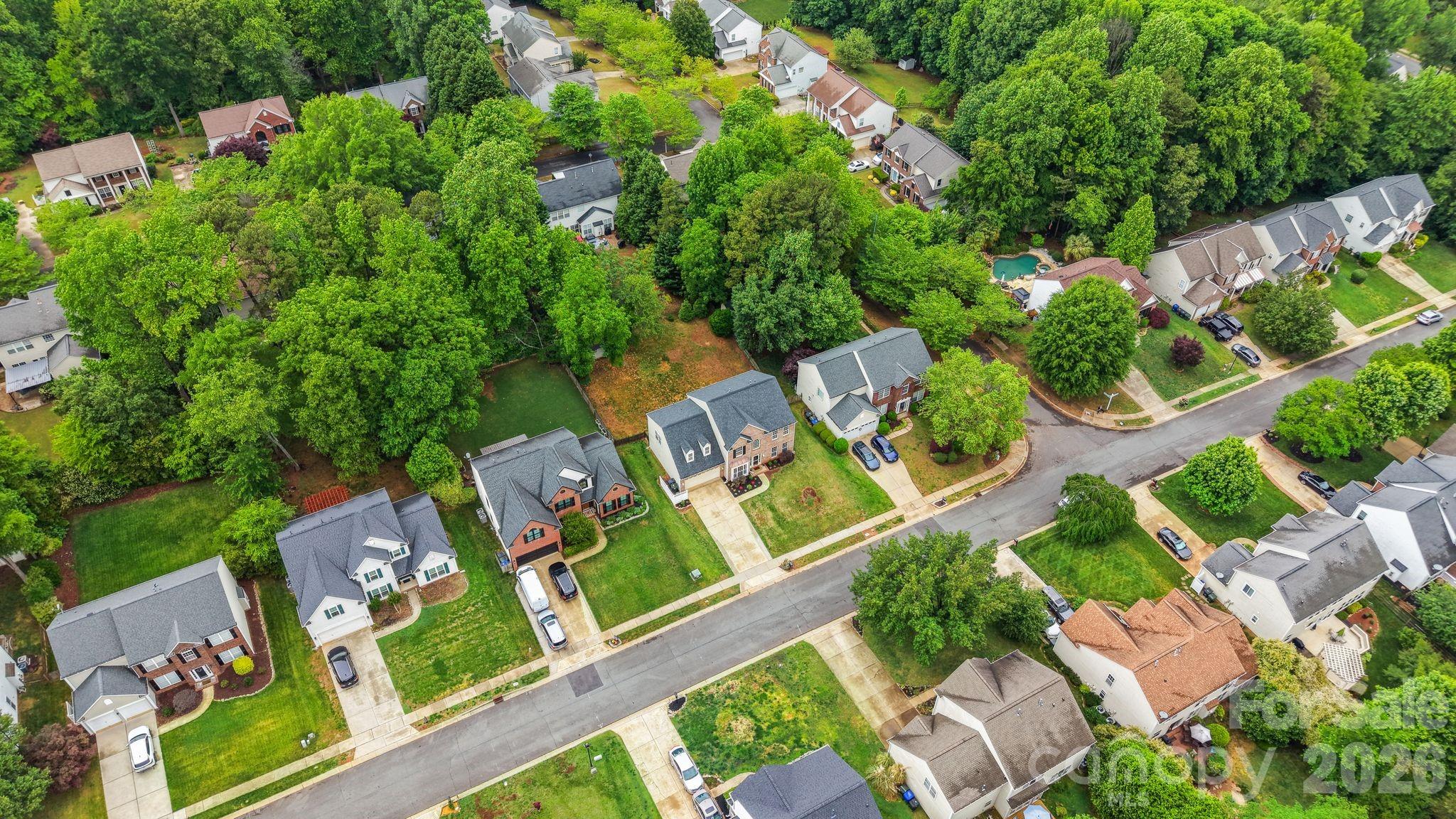 15816 Gathering Oaks Drive — Huntersville