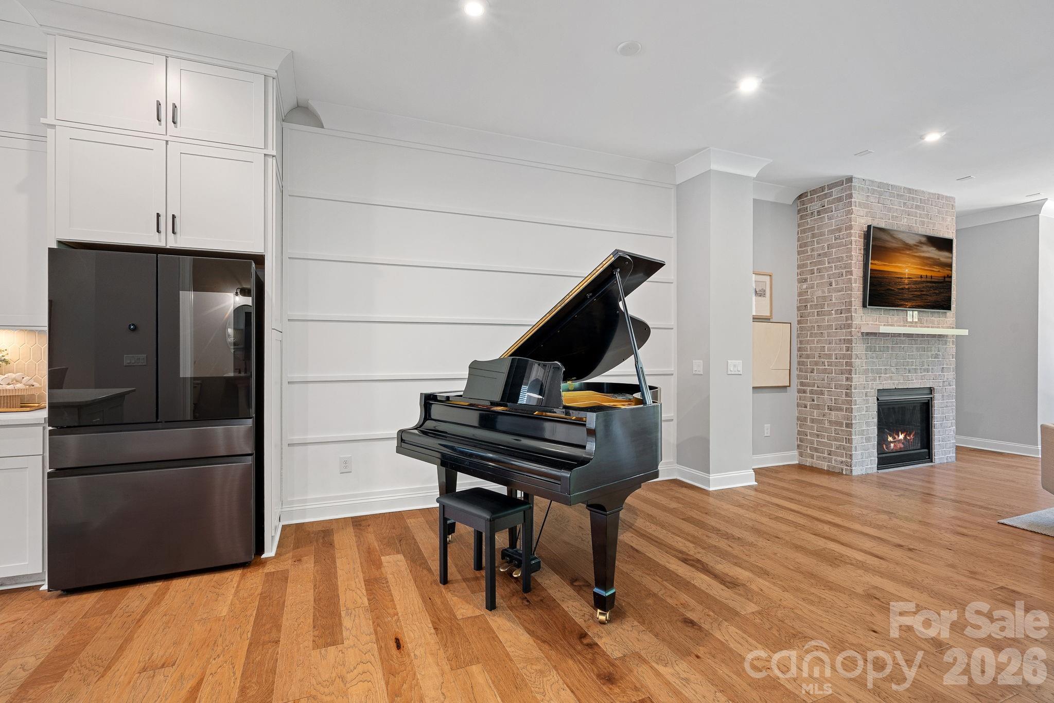 2543 Deacon Avenue — Charlotte