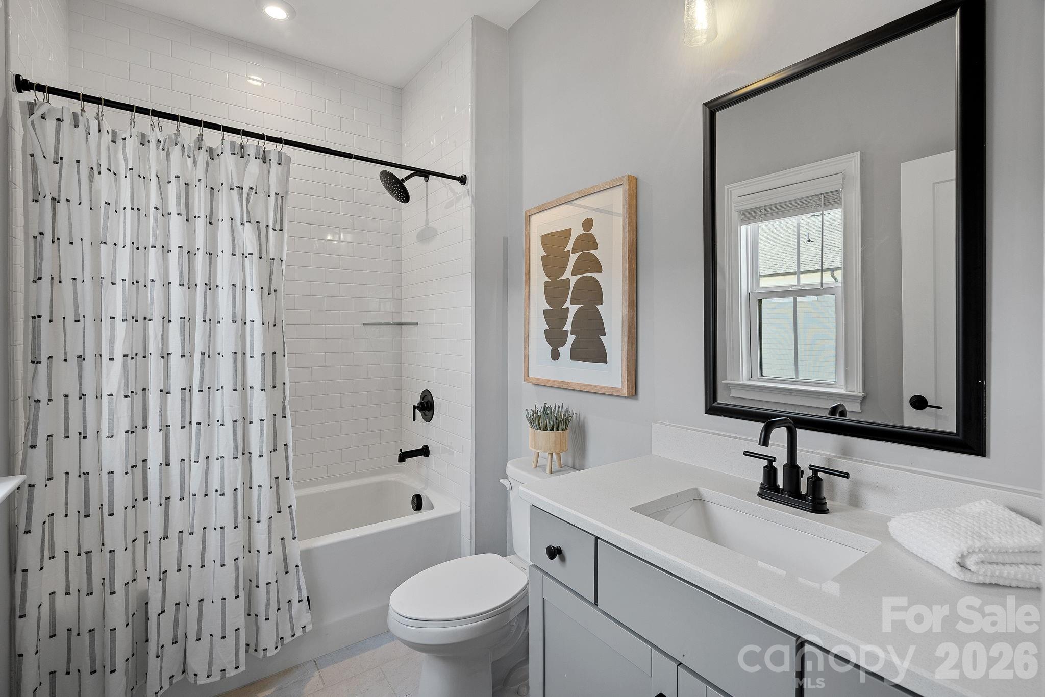 2543 Deacon Avenue — Charlotte