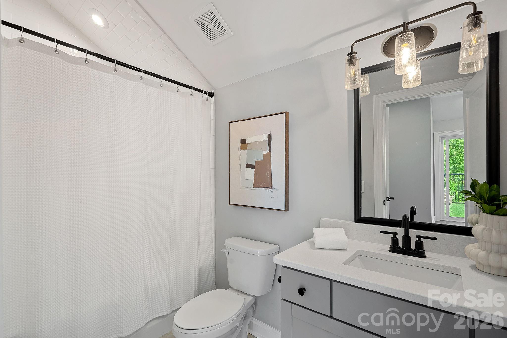 2543 Deacon Avenue — Charlotte