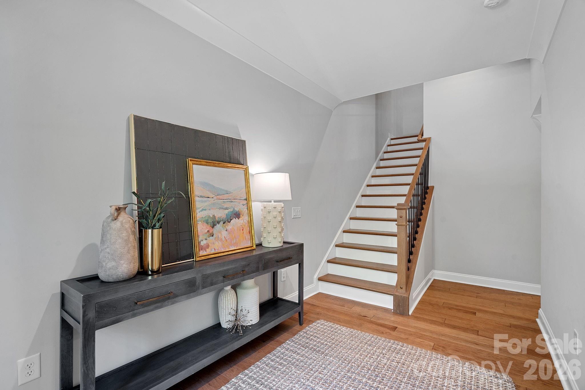 2543 Deacon Avenue — Charlotte