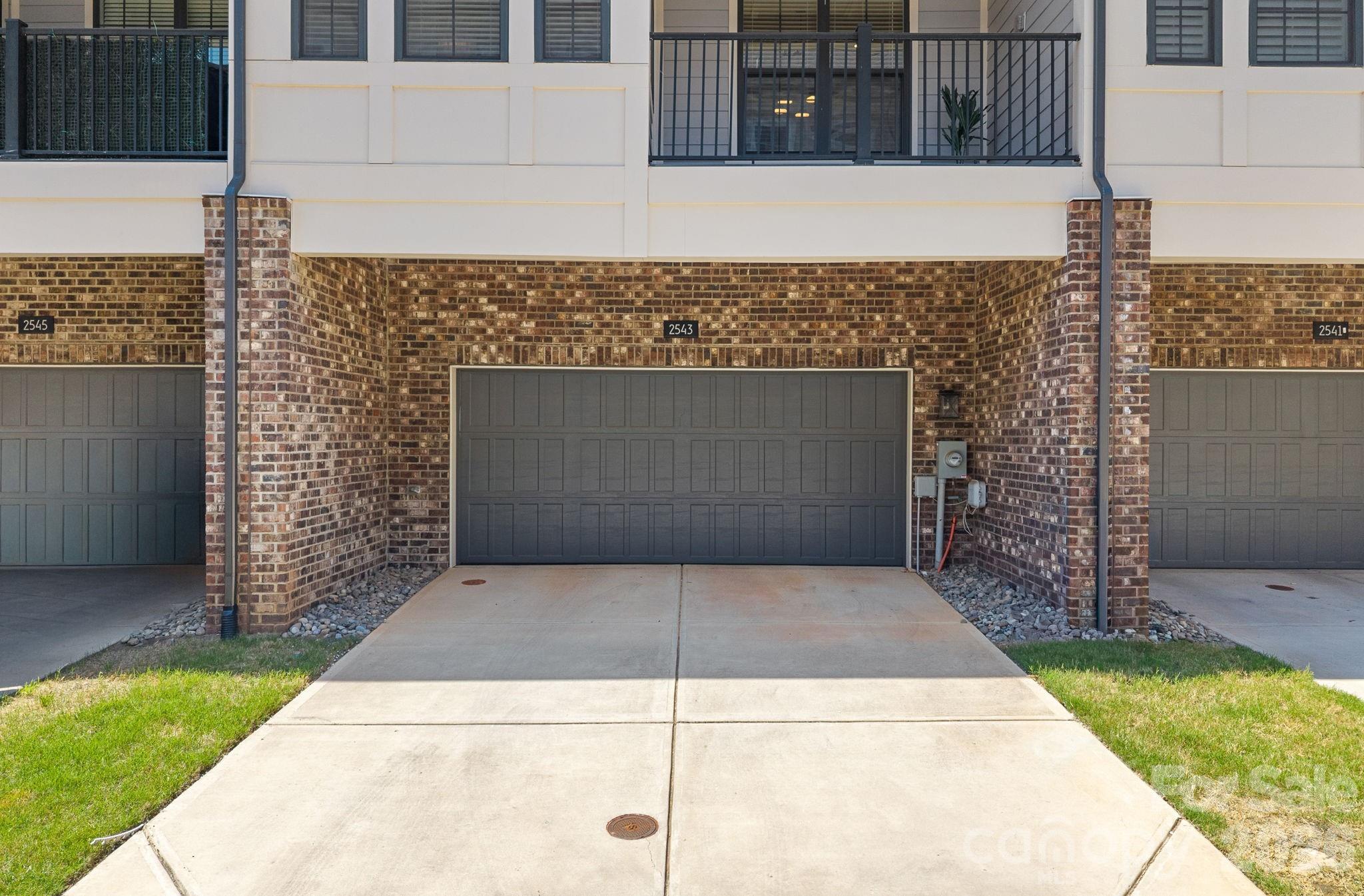 2543 Deacon Avenue — Charlotte