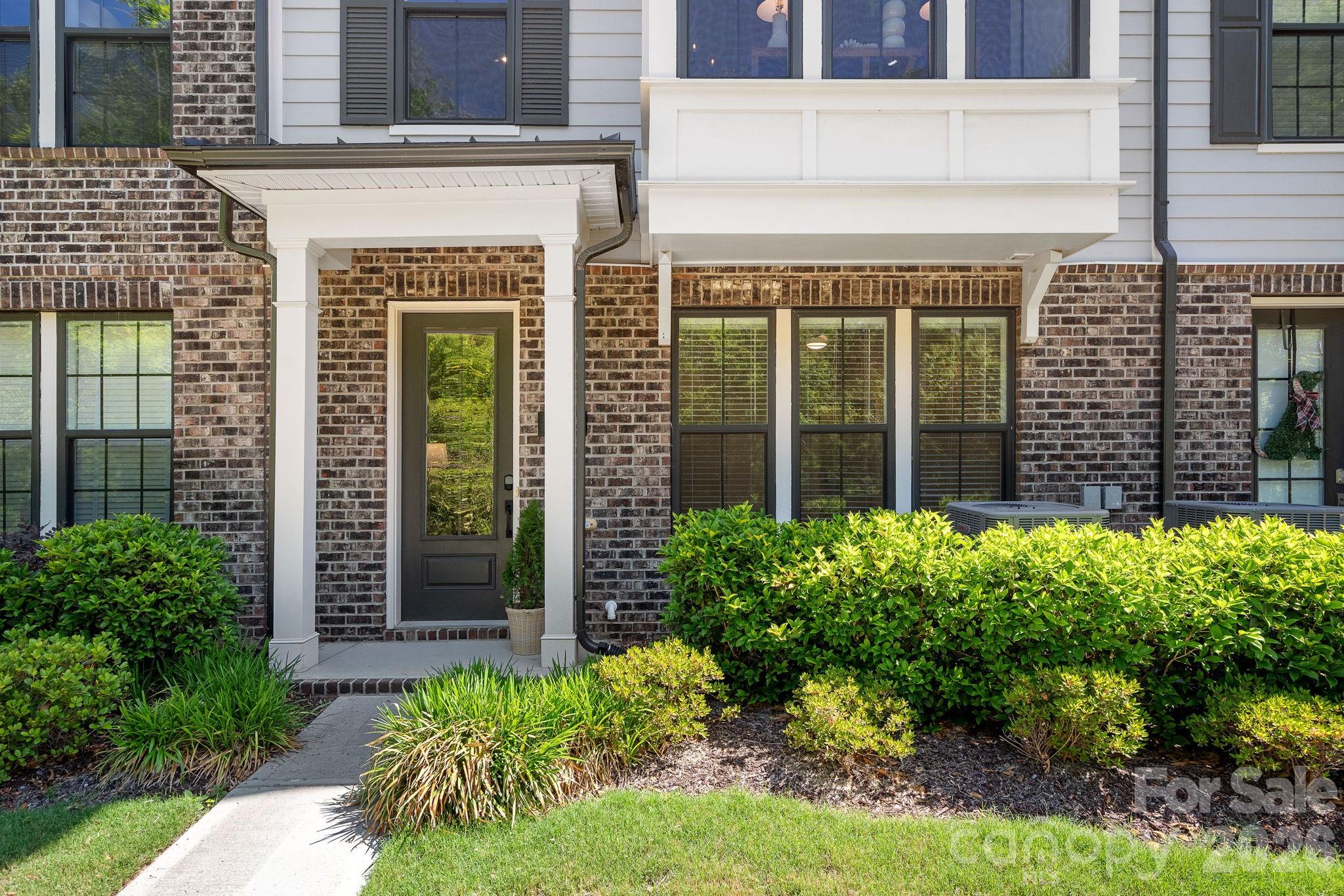 2543 Deacon Avenue — Charlotte