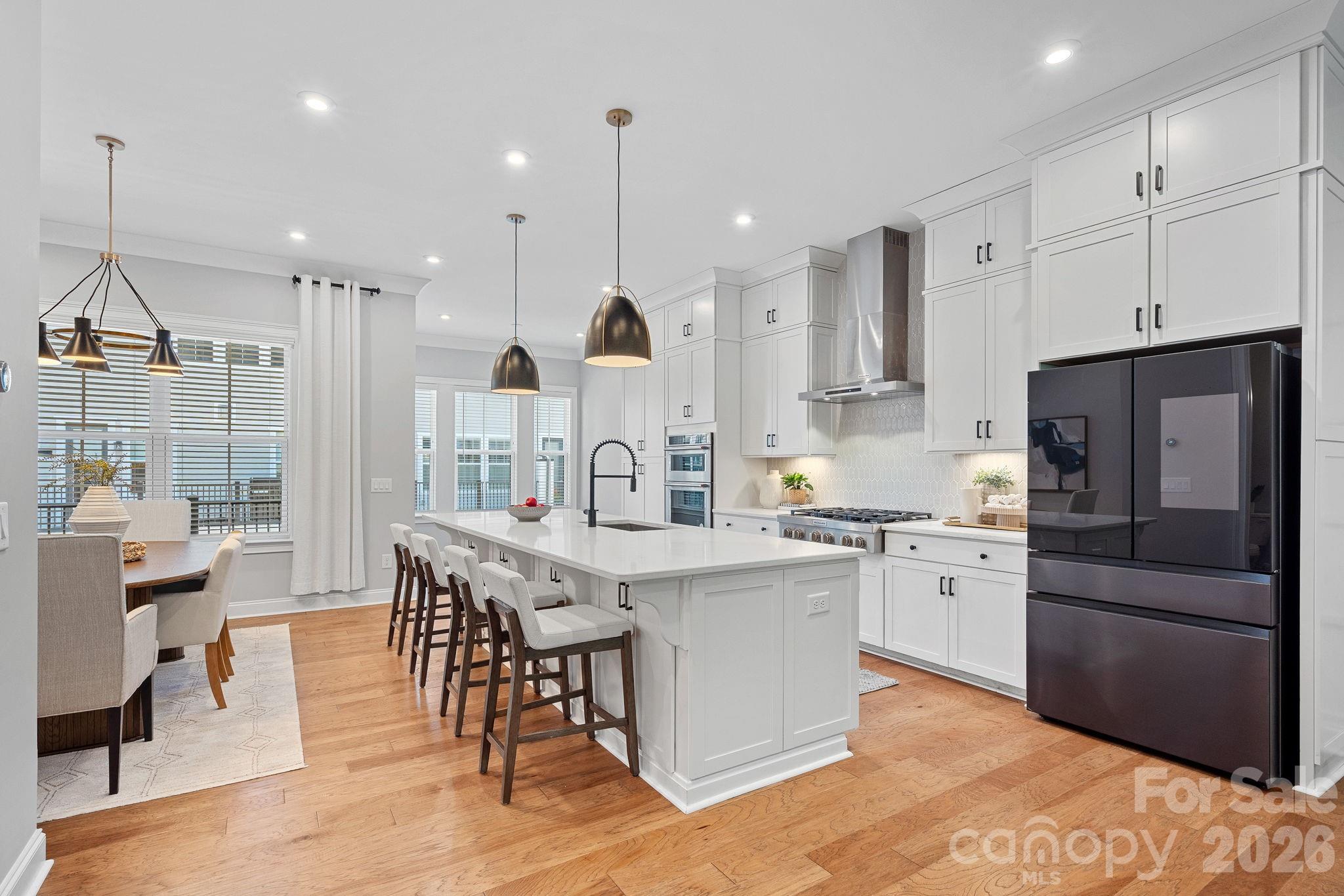 2543 Deacon Avenue — Charlotte