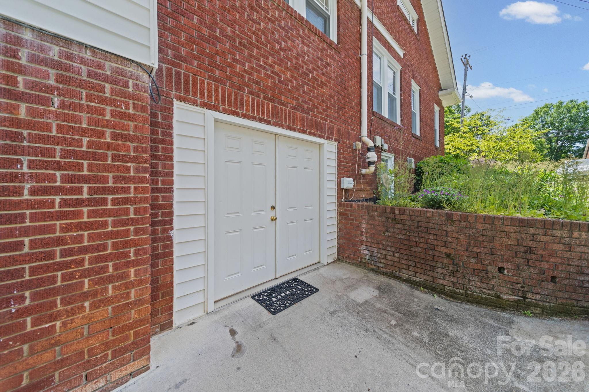 729 Montgomery Avenue — Albemarle