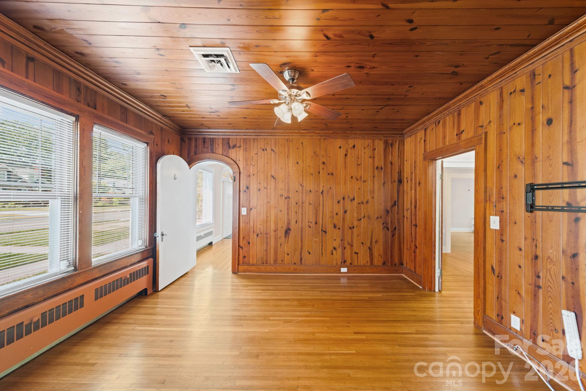 729 Montgomery Avenue — Albemarle