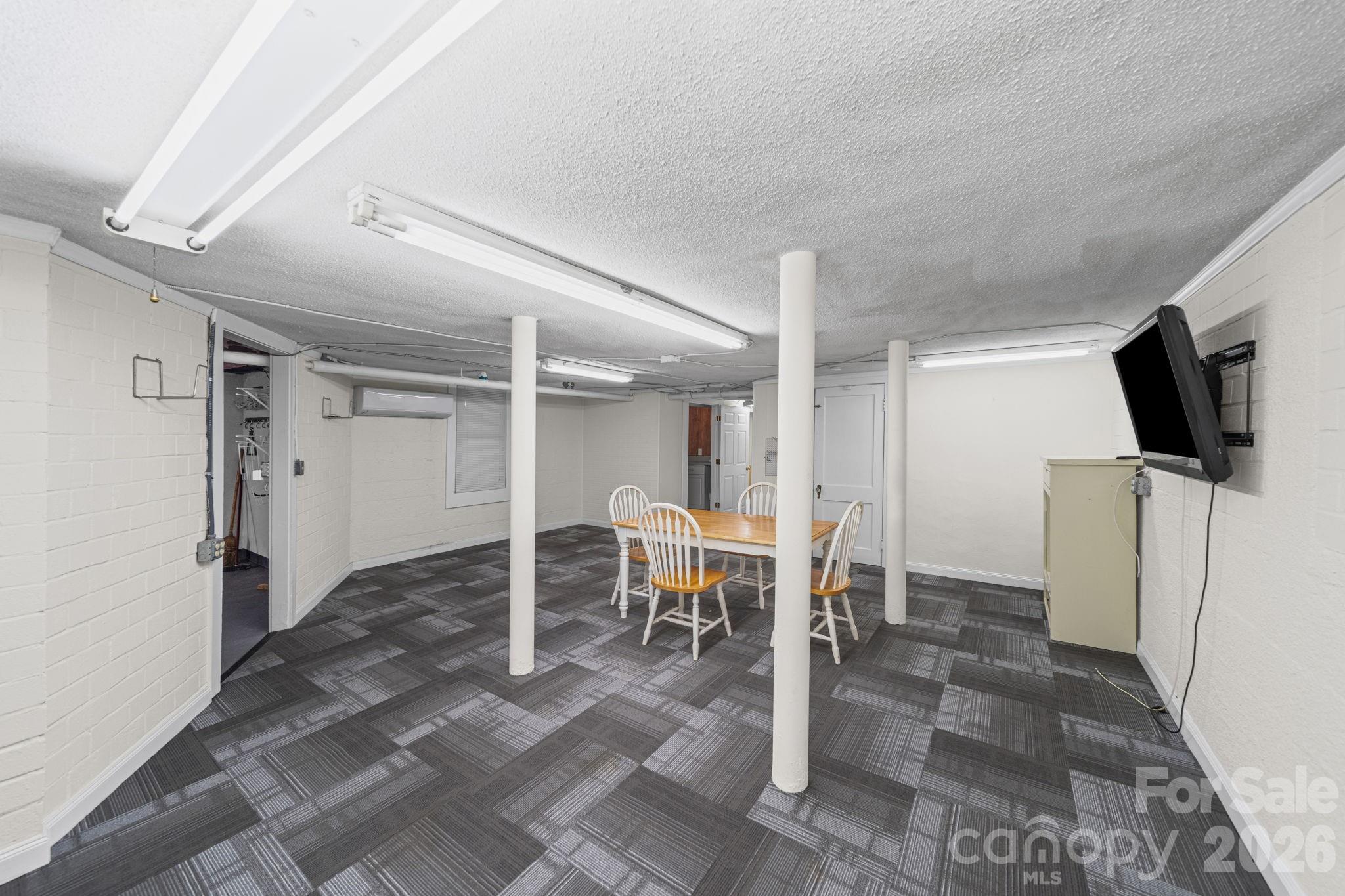 729 Montgomery Avenue — Albemarle
