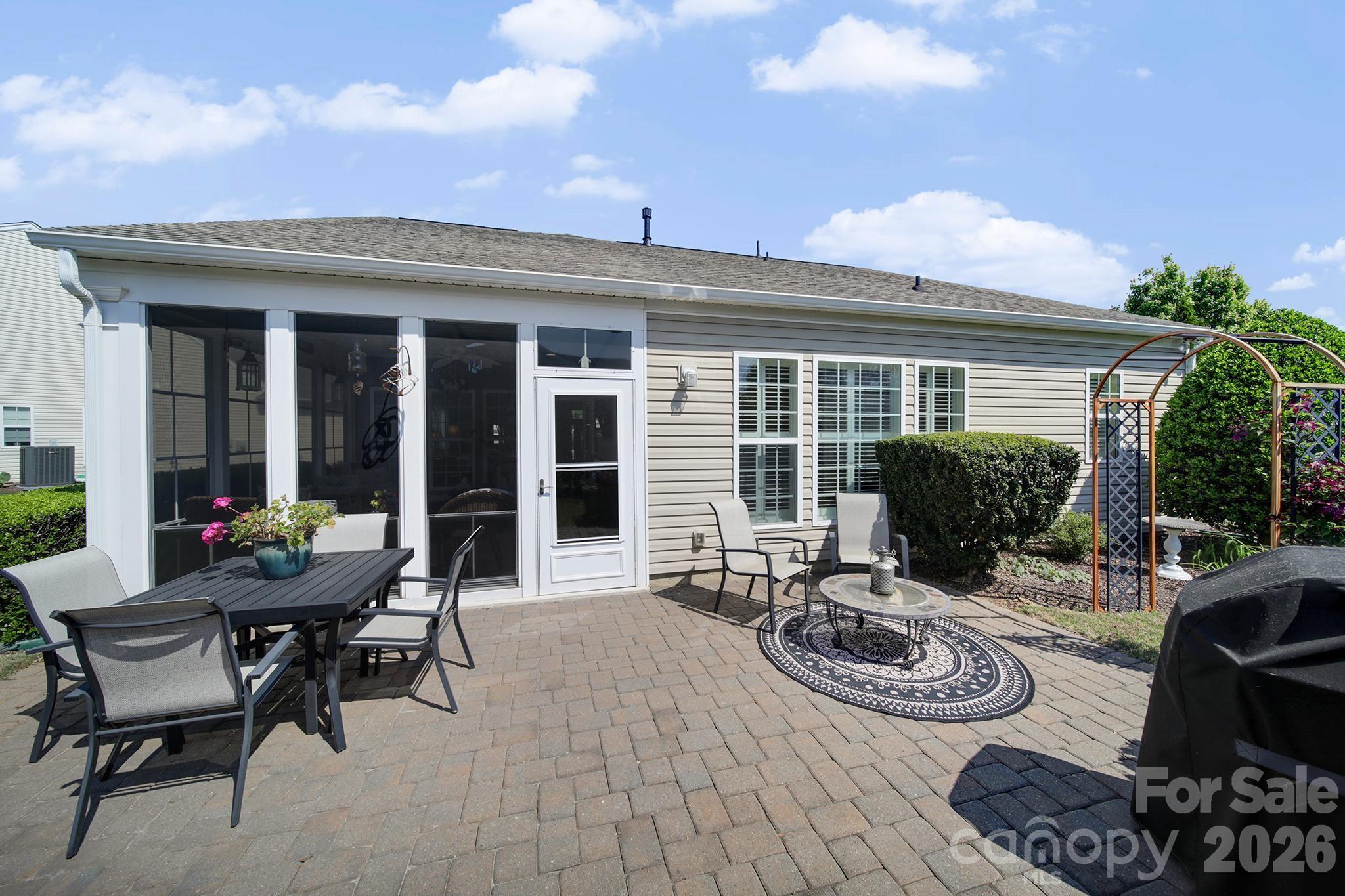 3021 Voyageurs Way — Fort Mill