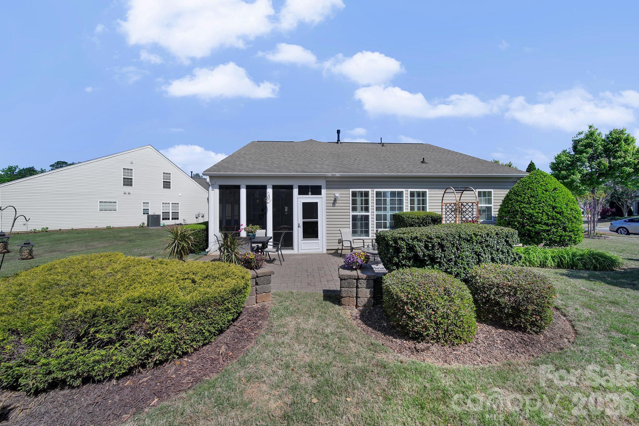3021 Voyageurs Way — Fort Mill