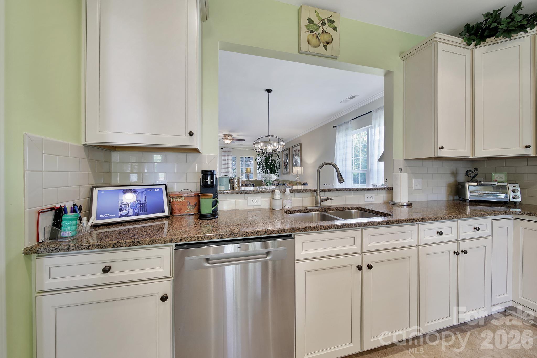3021 Voyageurs Way — Fort Mill