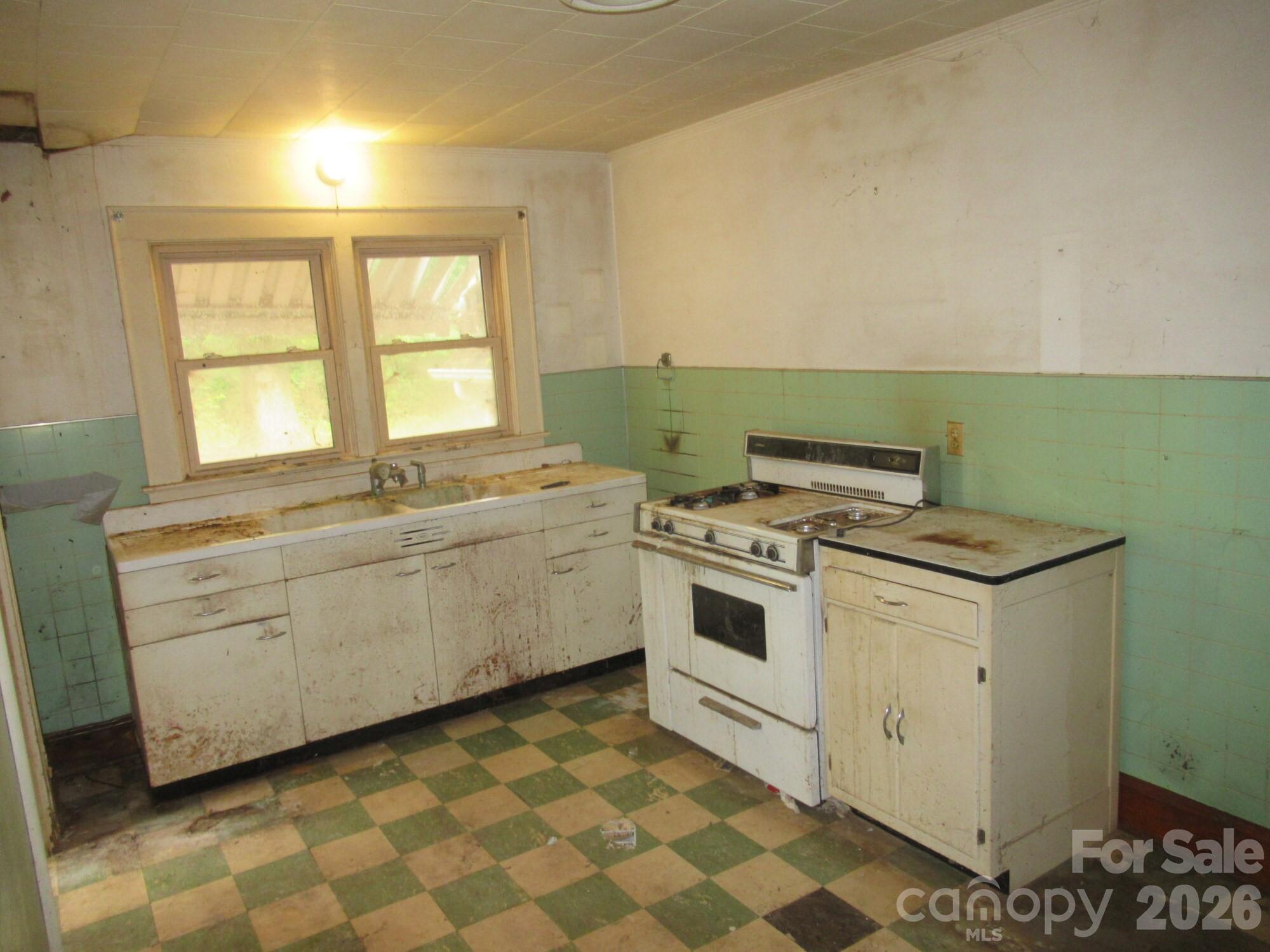 7916 Sherrills Ford Road — Sherrills Ford